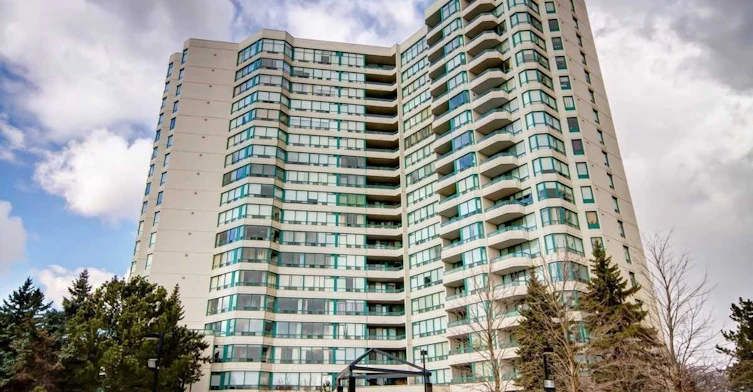 210-7250 Yonge Street, Vaughan, ON, L4J 7X1