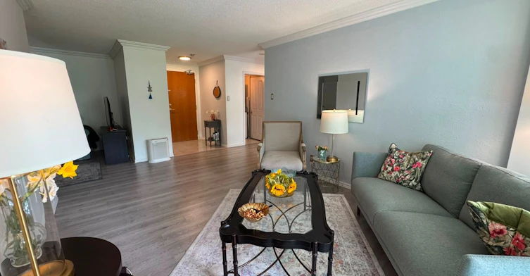 210-7250 Yonge Street, Vaughan, ON, L4J 7X1 - 9