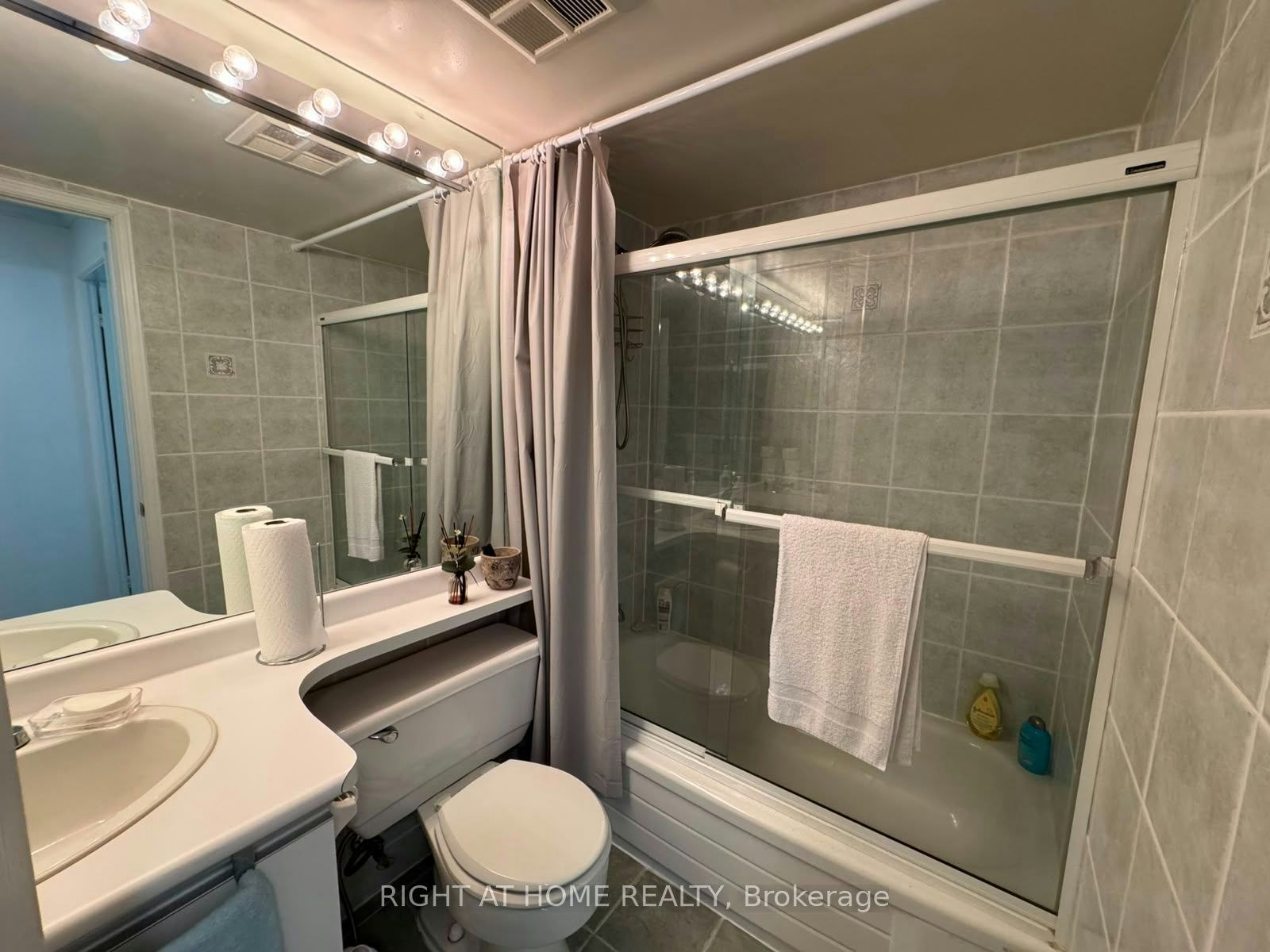 210-7250 Yonge Street, Vaughan, ON, L4J 7X1 - 28