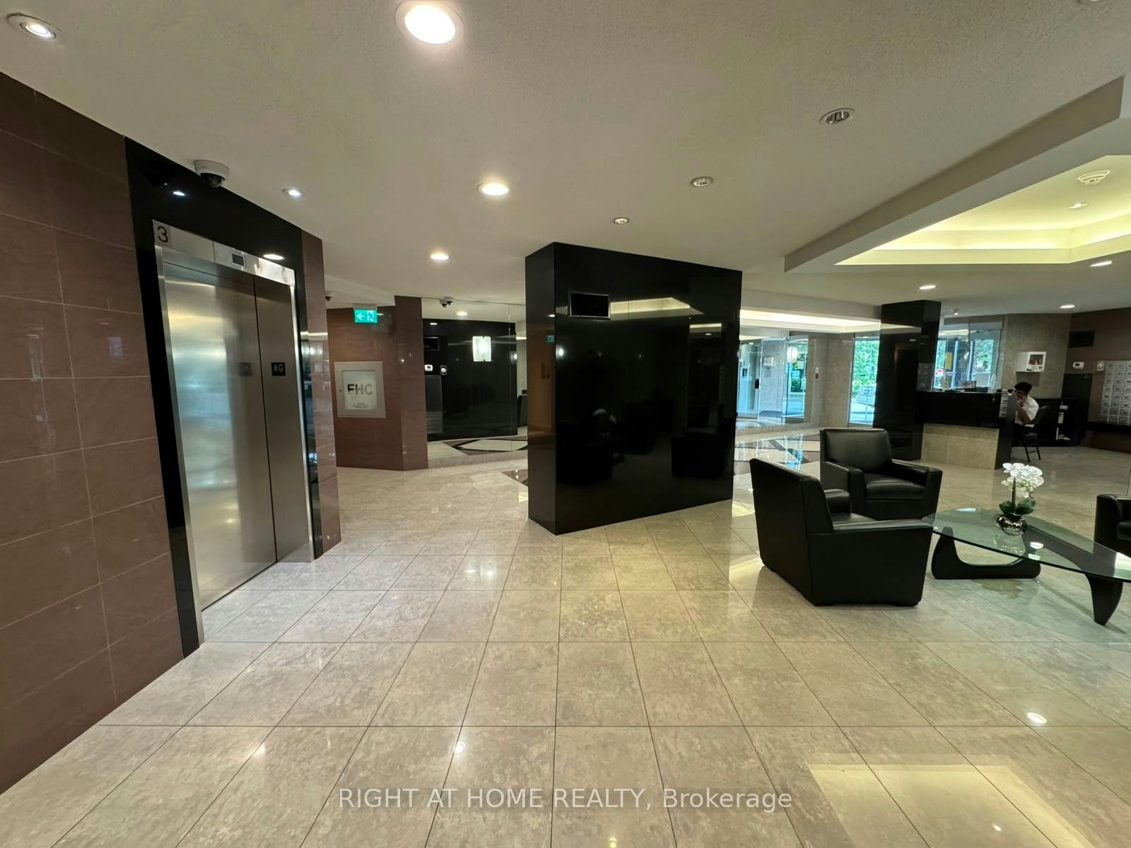 210-7250 Yonge Street, Vaughan, ON, L4J 7X1 - 36