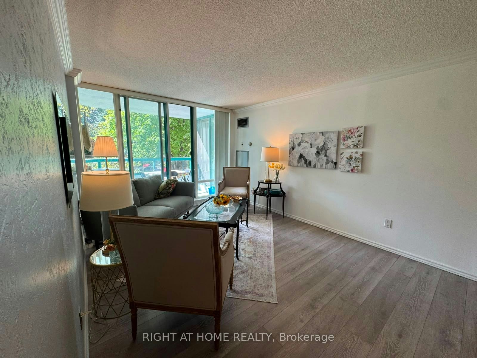 210-7250 Yonge Street, Vaughan, ON, L4J 7X1 - 5