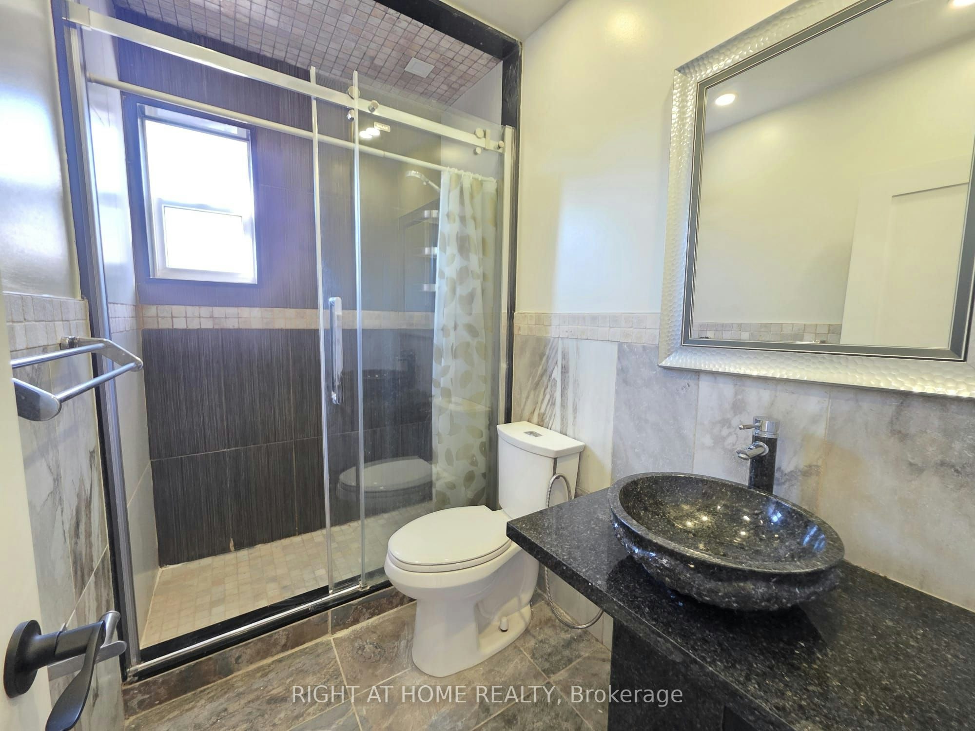 274 Mcconvey Drive, Richmond Hill, ON, L4C 3K2 - 7