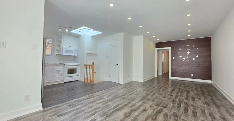 274 Mcconvey Drive, Richmond Hill, ON, L4C 3K2 - 2