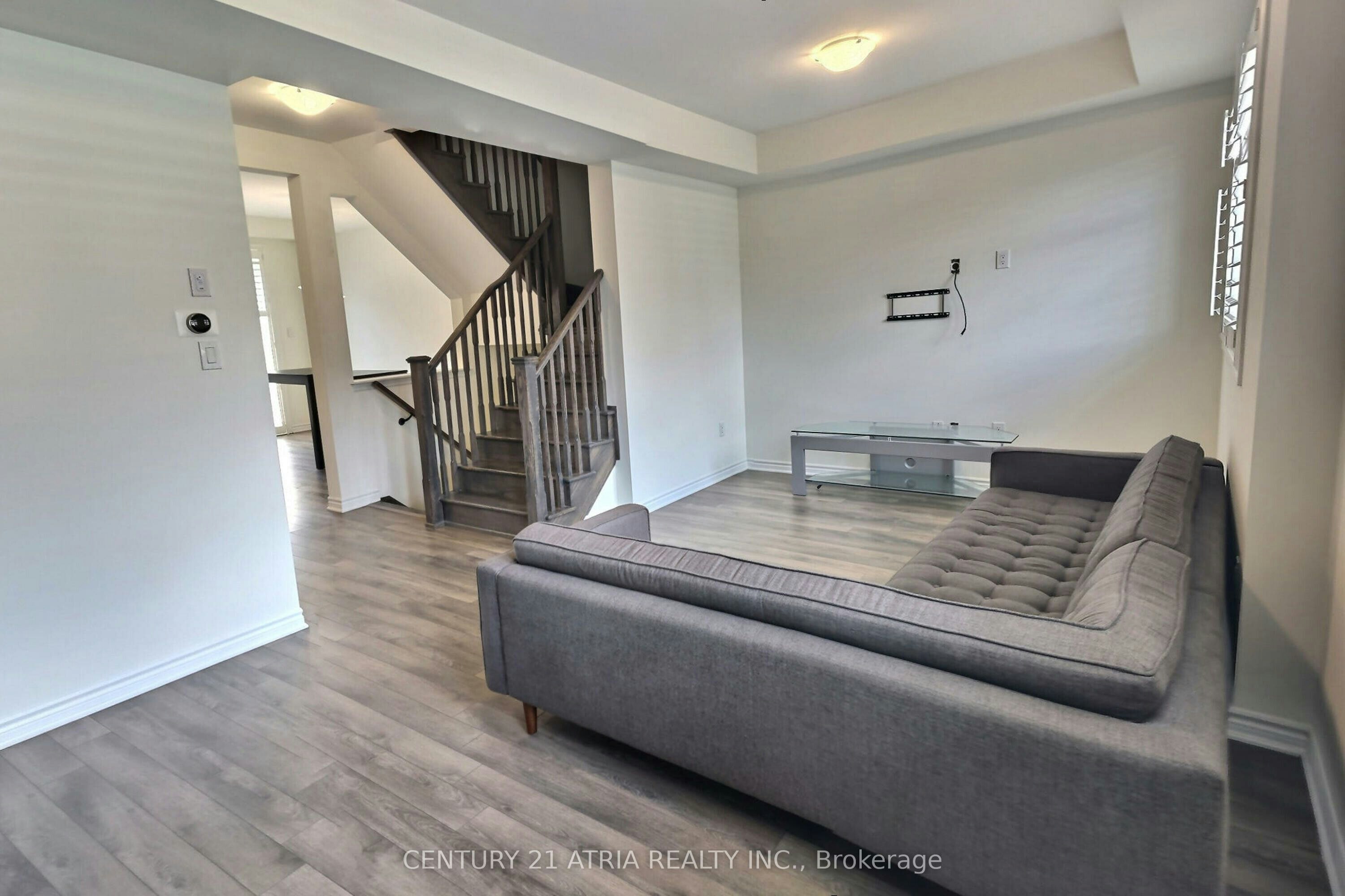 66 Cornell Centre Boulevard, Markham, ON, L6B 1M9 - 7