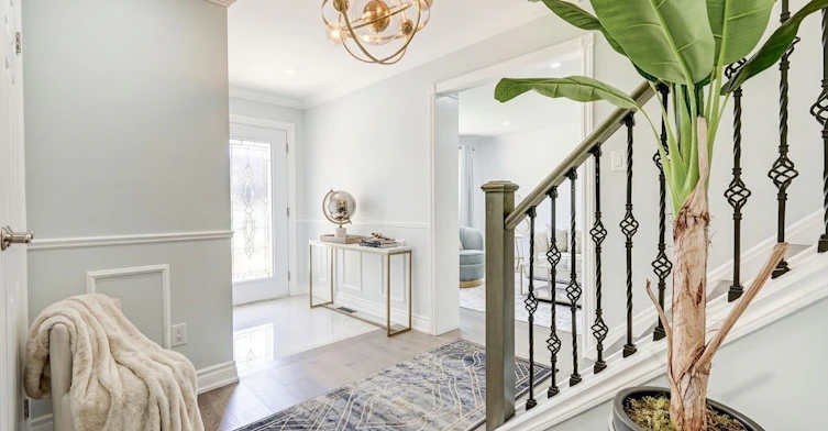Main& 2-205 London Road, Newmarket, ON, L3Y 6H8 - 4