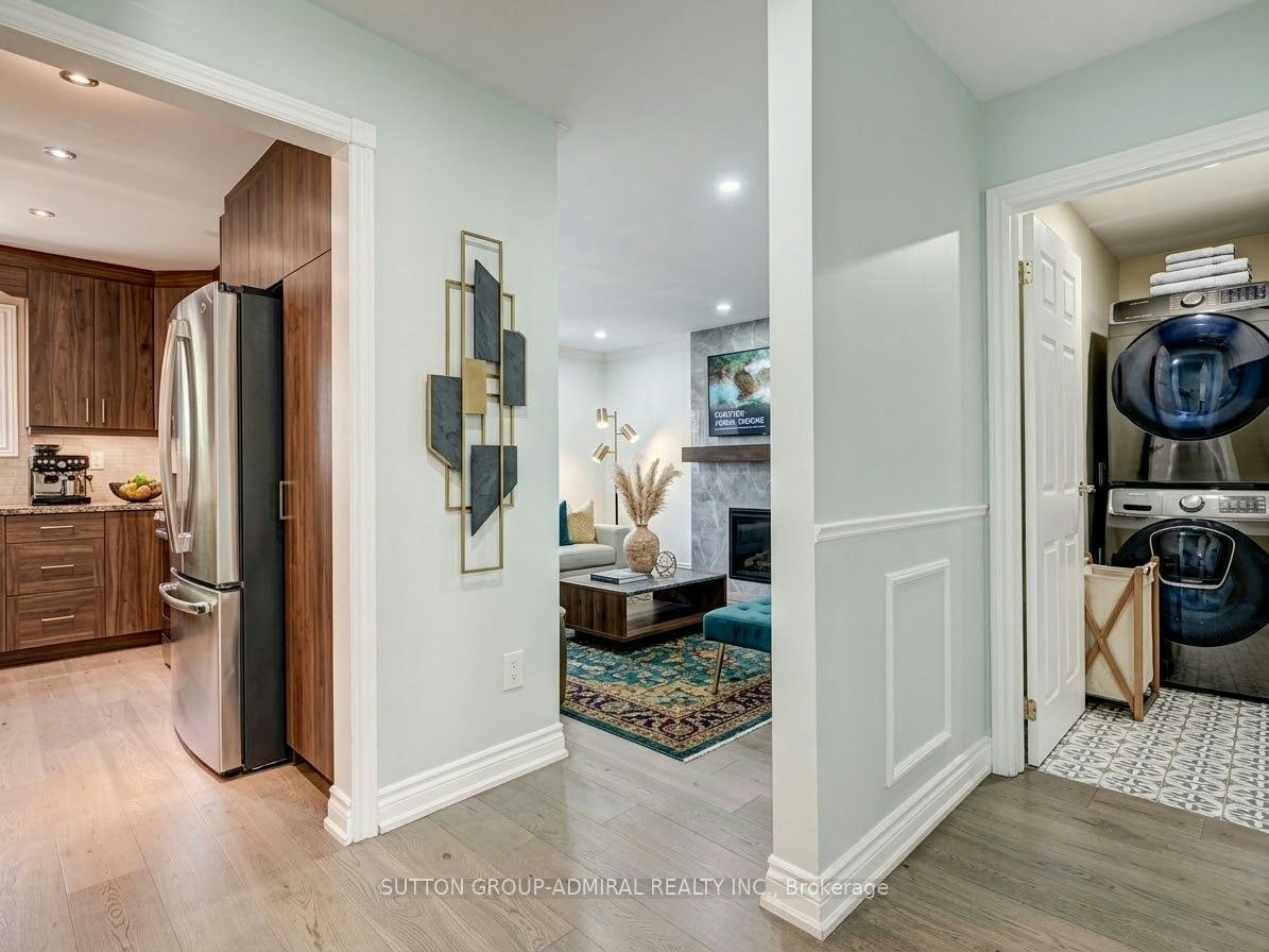 Main& 2-205 London Road, Newmarket, ON, L3Y 6H8 - 8