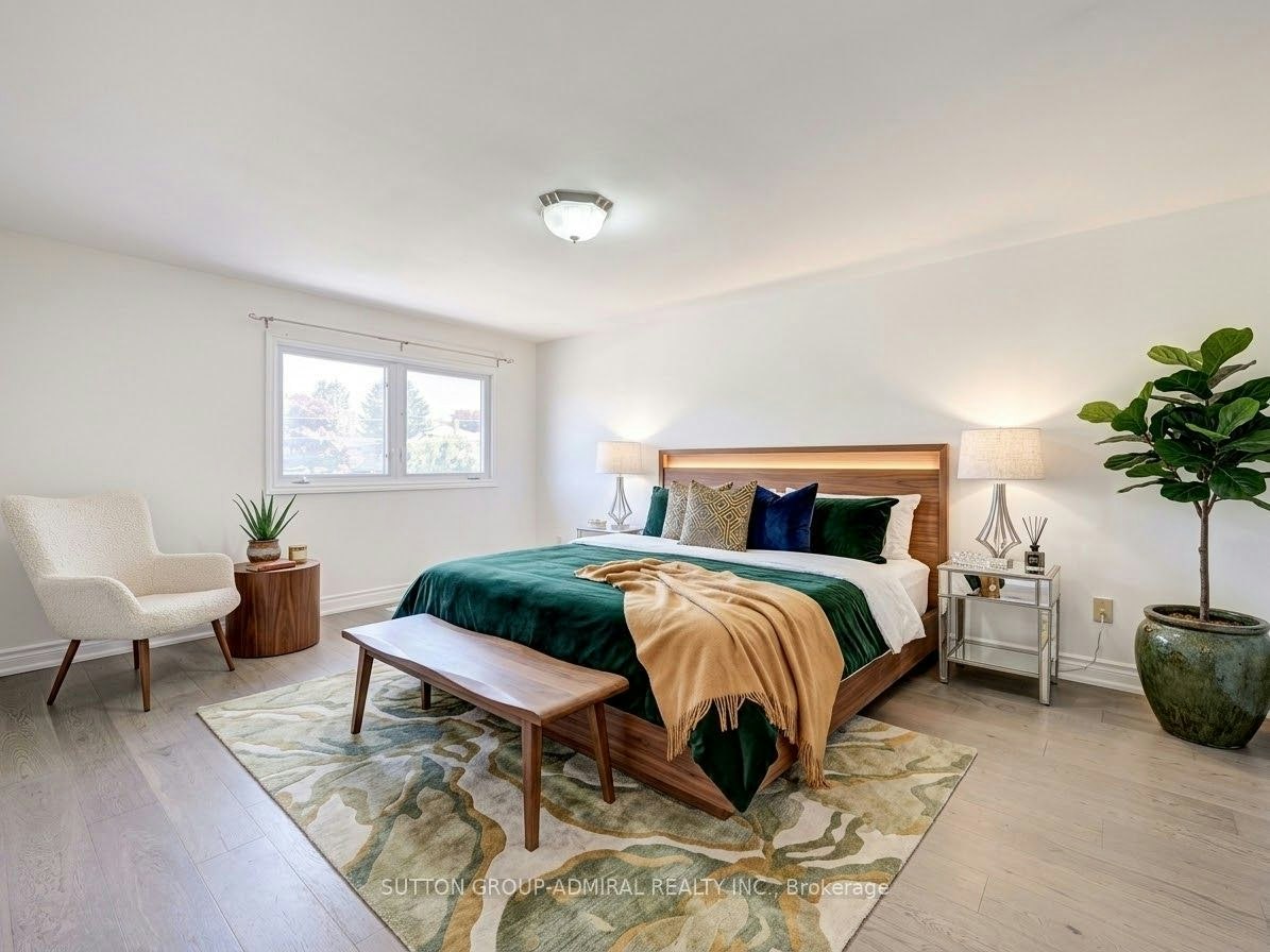 Main& 2-205 London Road, Newmarket, ON, L3Y 6H8 - 11