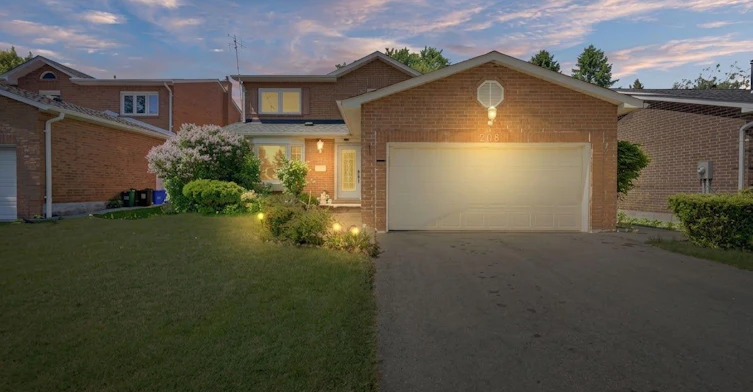 Main& 2-205 London Road, Newmarket, ON, L3Y 6H8