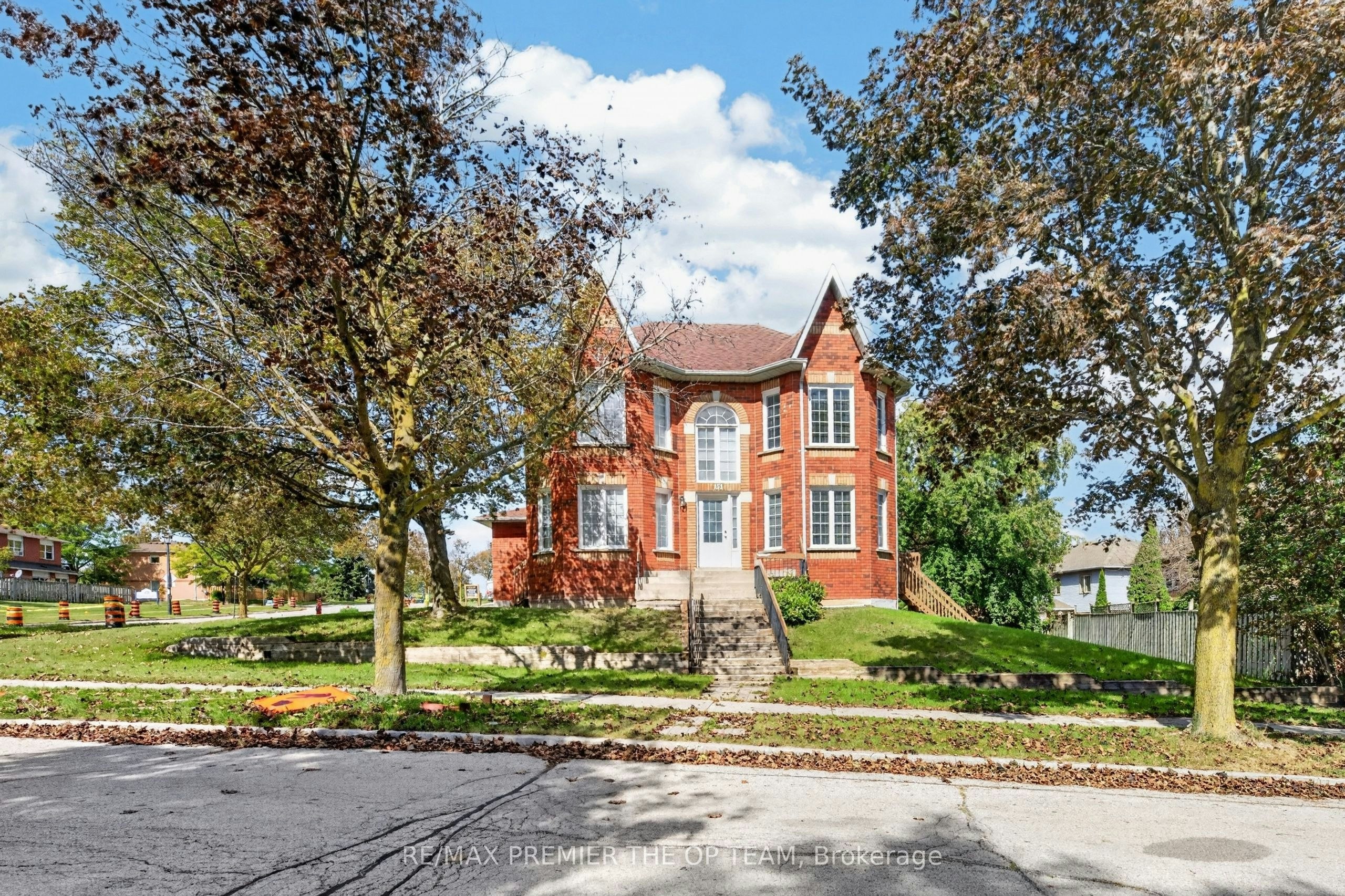 151 Stellick Avenue, Newmarket, ON, L3X 1T4