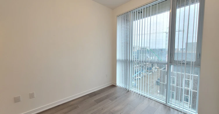 306-10 Honeycrisp Crescent, Vaughan, ON, L4K 0M7 - 5