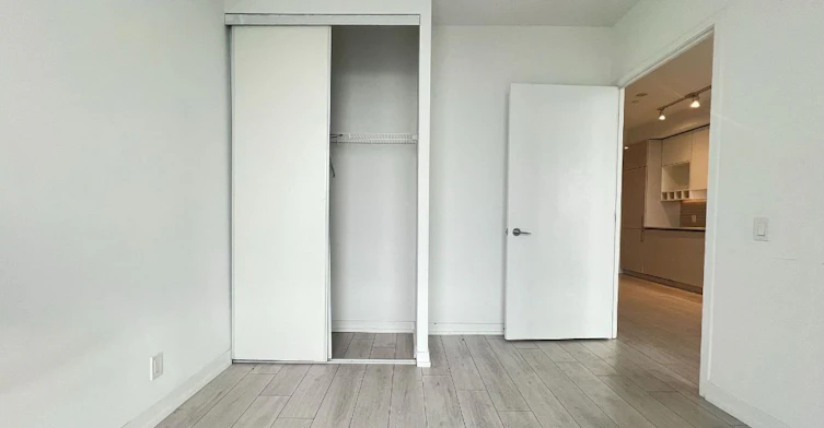 3801-950 Portage Parkway, Vaughan, ON, L4K 0J7 - 8