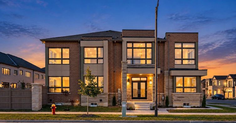 160 Bawden Drive, Richmond Hill, ON, L4S 0M1