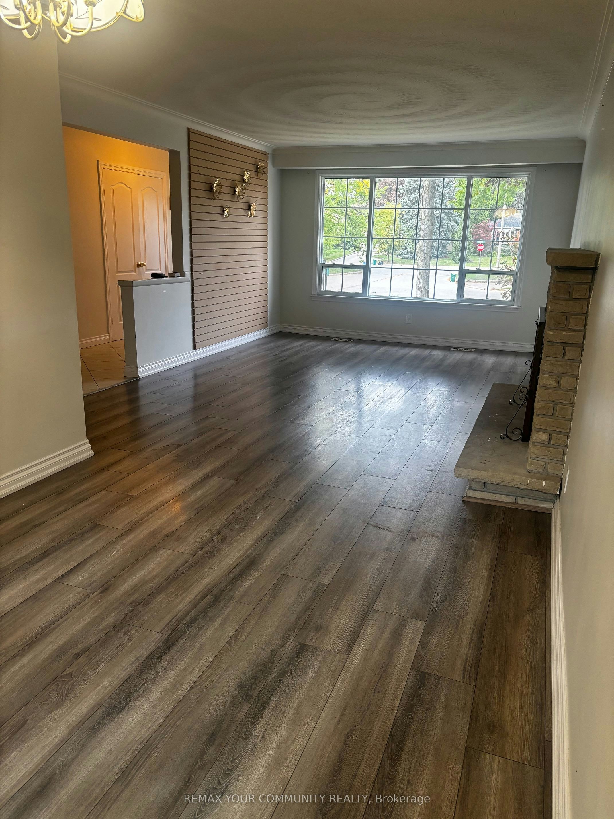 162 Kenvale Court, Richmond Hill, ON, L4C 4S9 - 3