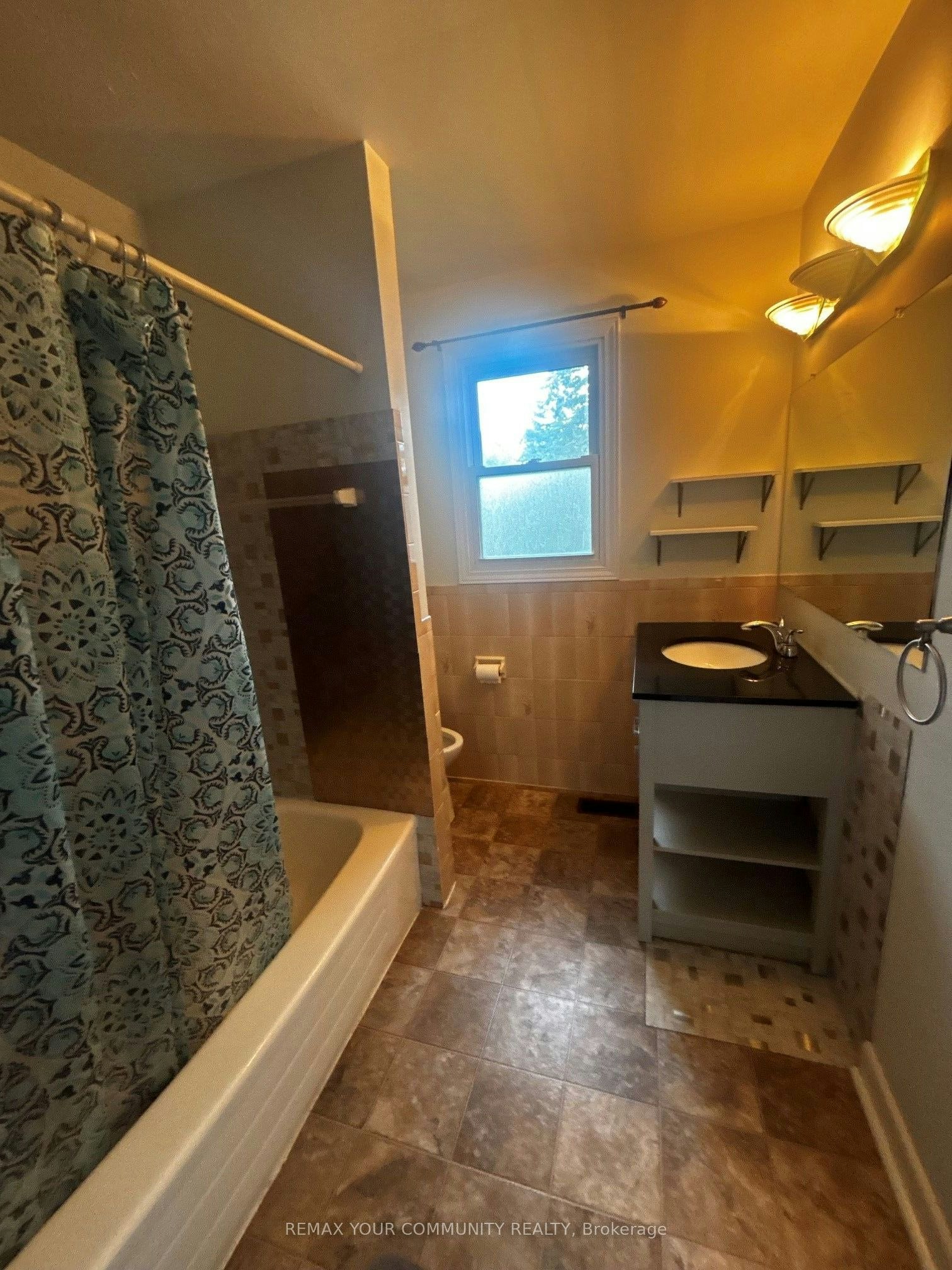 162 Kenvale Court, Richmond Hill, ON, L4C 4S9 - 14