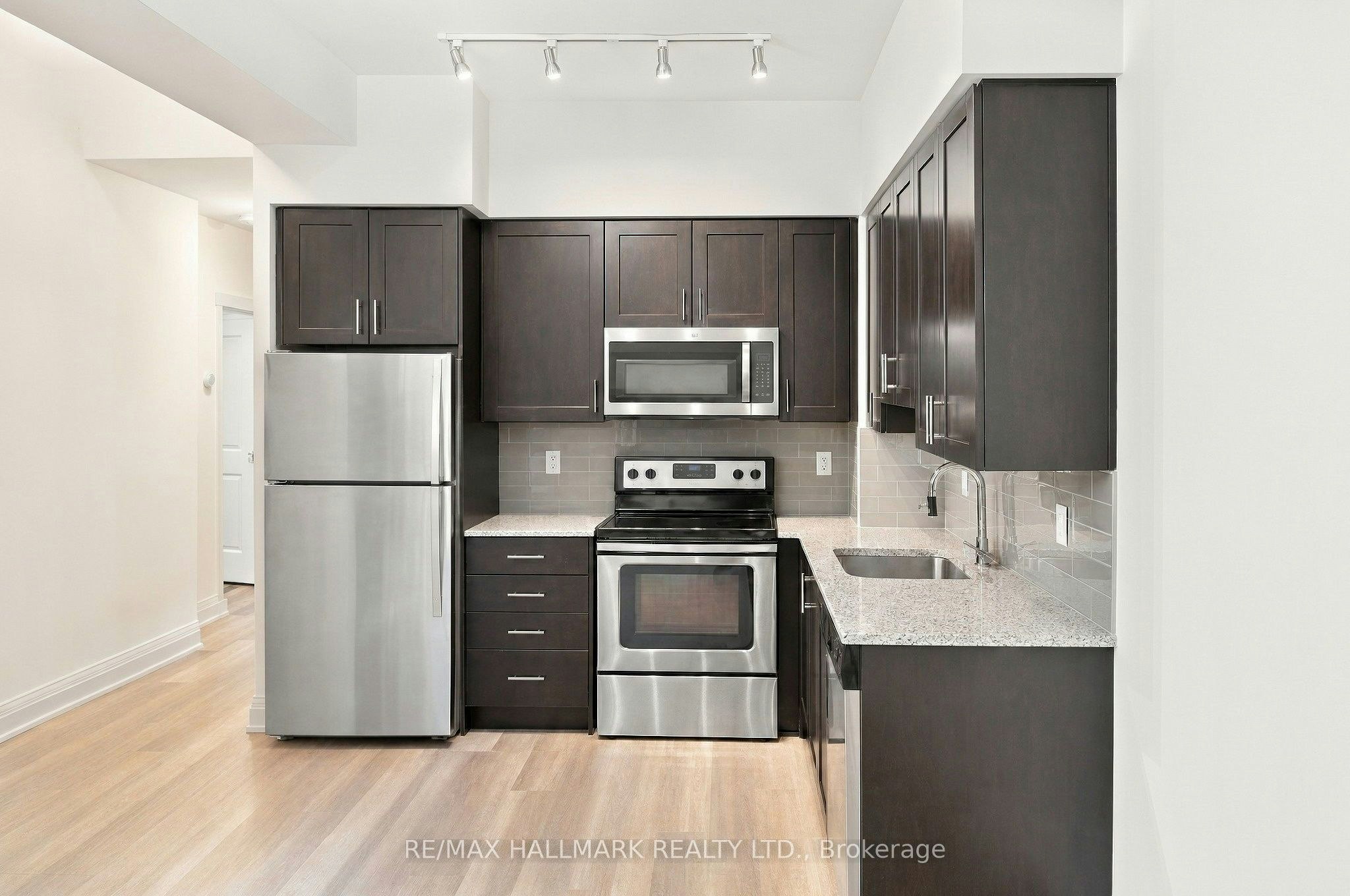 703-3600 Highway 7 N/A, Vaughan, ON, L4L 0G7 - 10
