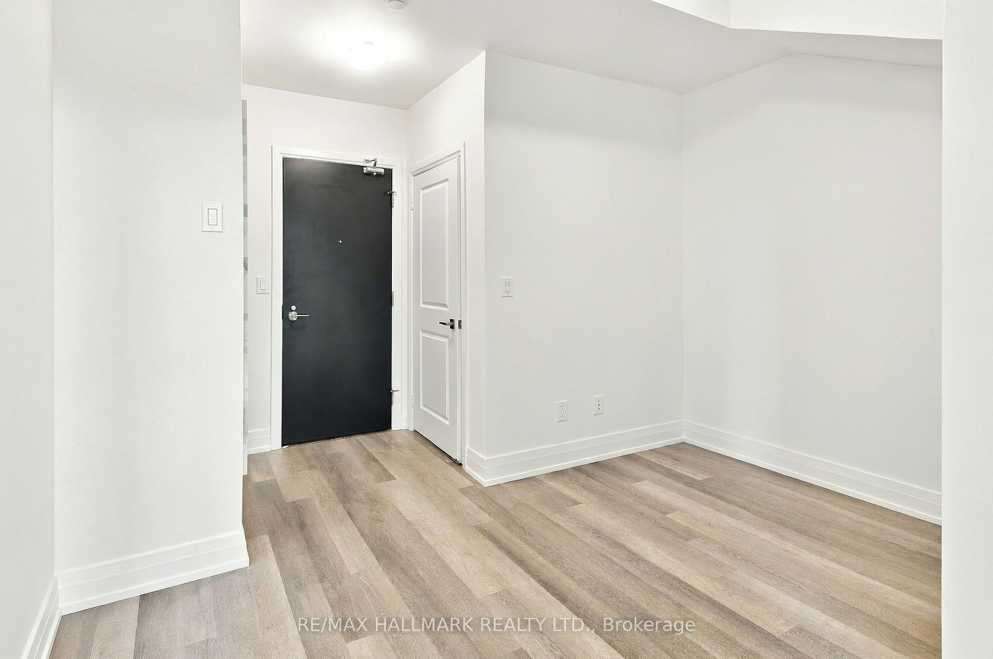 703-3600 Highway 7 N/A, Vaughan, ON, L4L 0G7 - 8