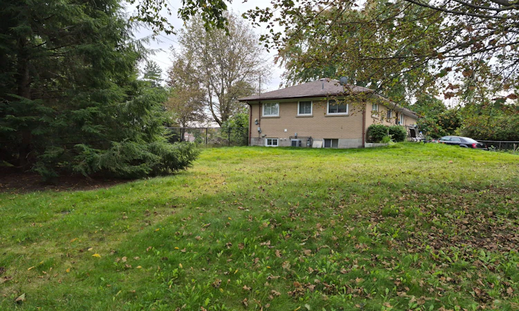 125 Riverglen Drive