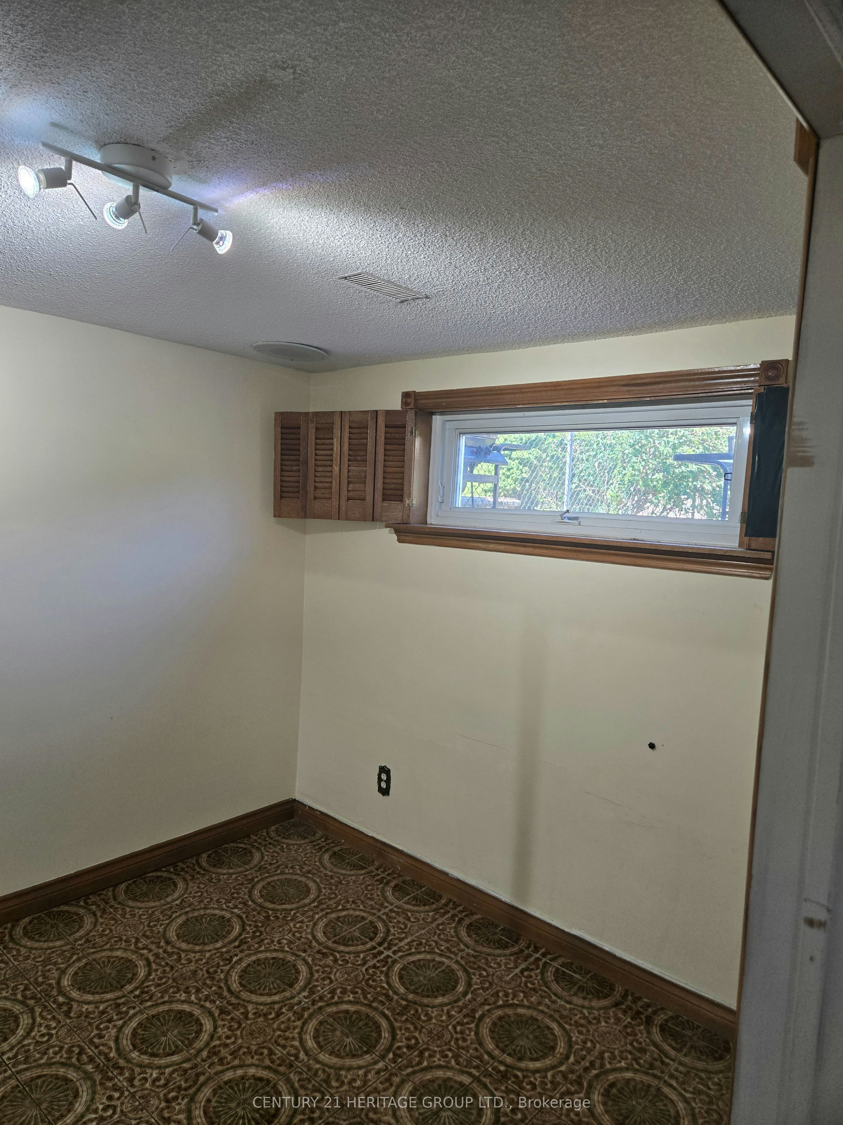 Bsmt-60 Albany Drive, Vaughan, ON, L4L 2X7 - 6