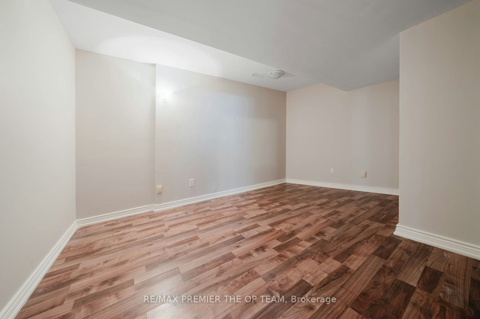 Basement-7930 Kipling Avenue, Vaughan, ON, L4L 1Z5 5