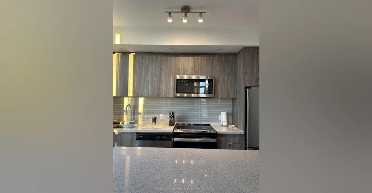 702W-3 Rosewater Street, Richmond Hill, ON, L4C 5T6 - 5