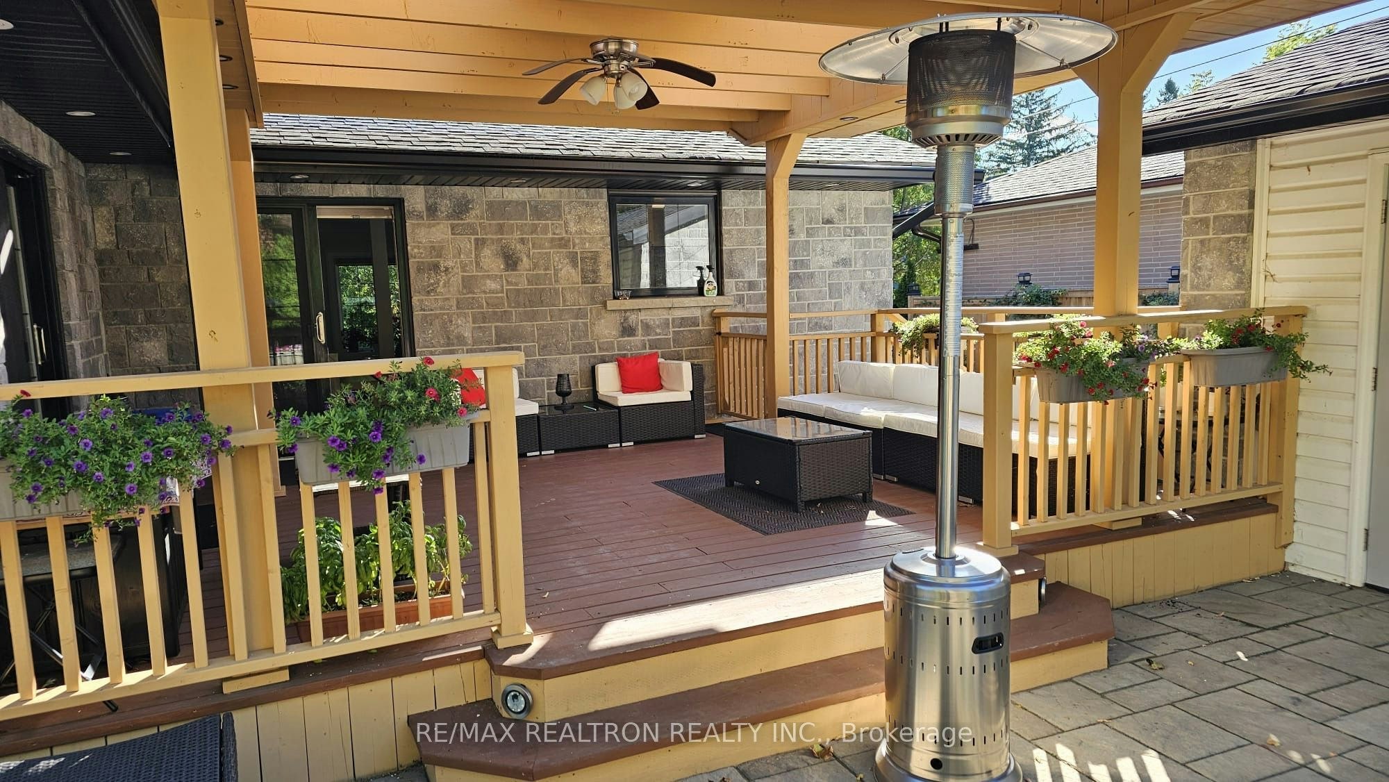 90 Leisure Lane, Richmond Hill, ON, L4C 4X1 - 3