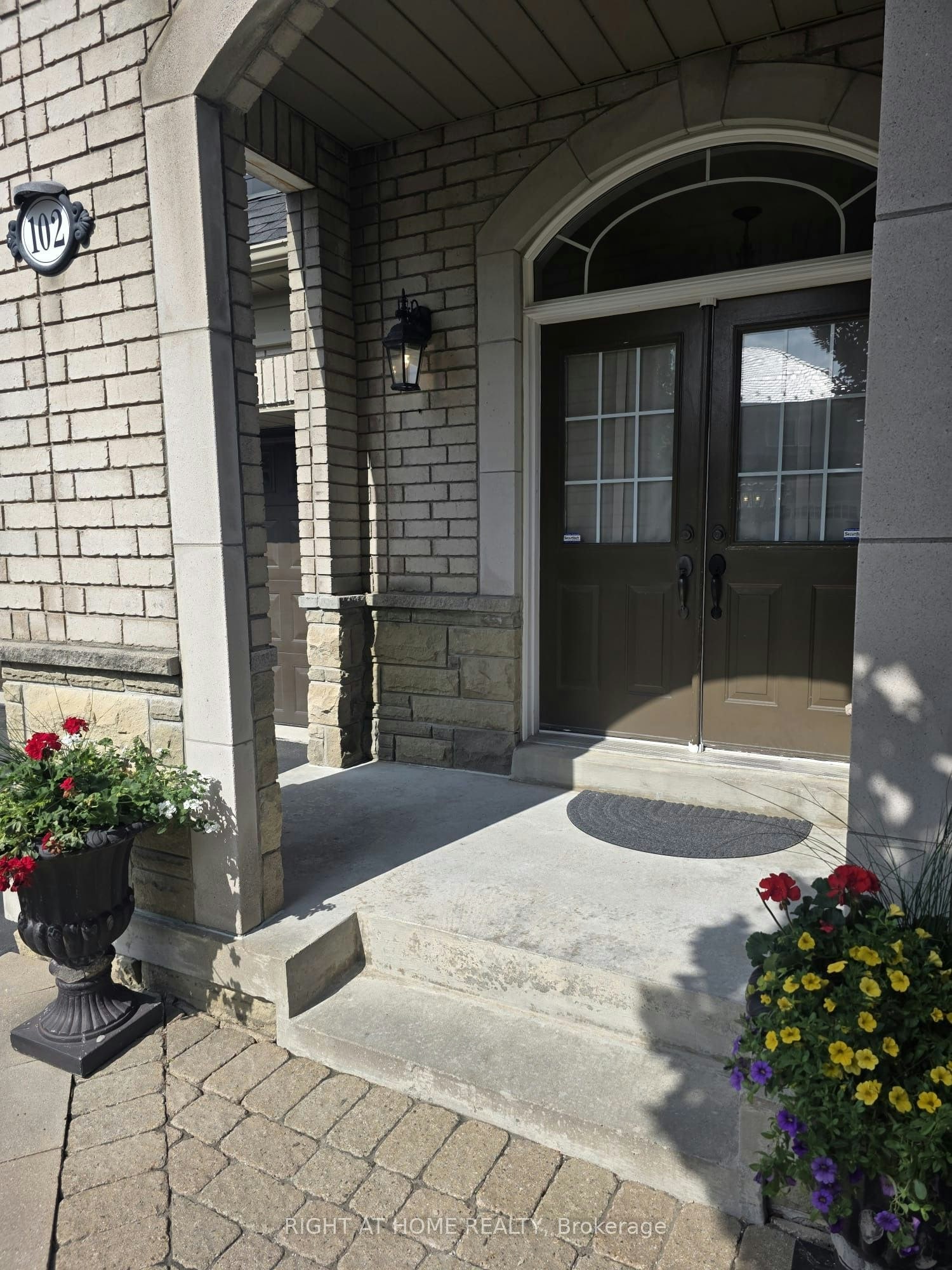102 Cormorant Crescent, Vaughan, ON, L4H 2K4 - 2