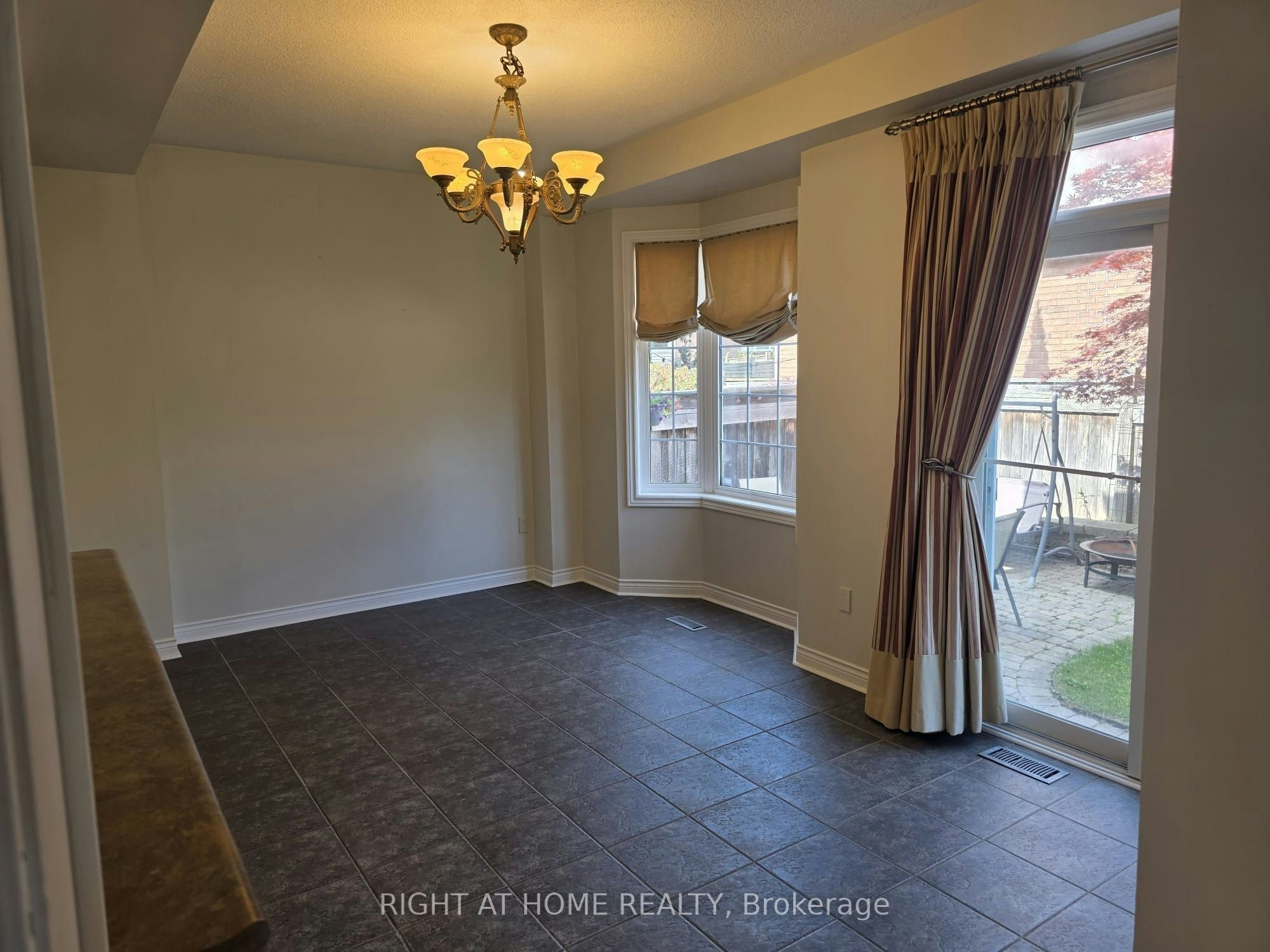 102 Cormorant Crescent, Vaughan, ON, L4H 2K4 - 5
