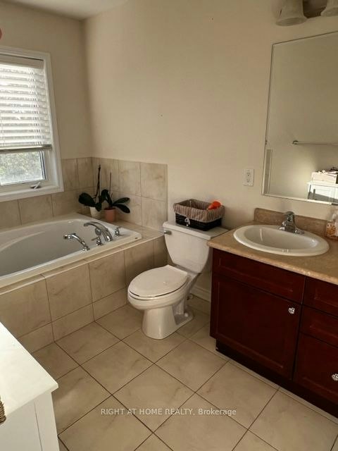 50 Payne Crescent, Aurora, ON, L4G 0X8 - 11