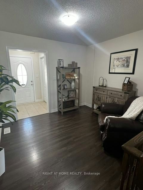 50 Payne Crescent, Aurora, ON, L4G 0X8 - 2