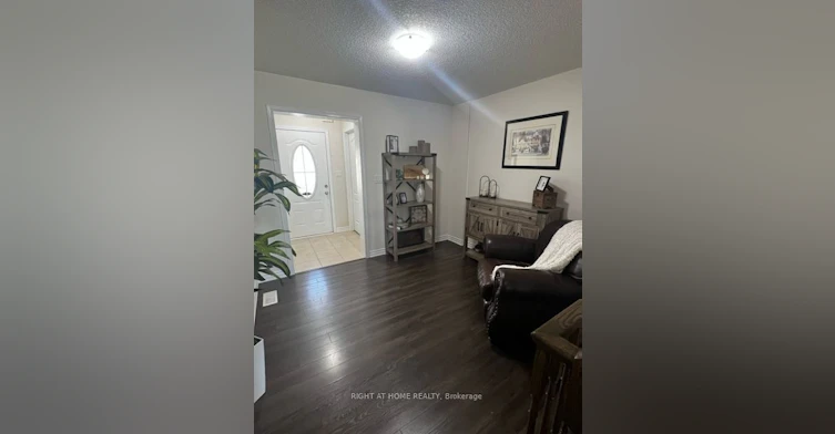 50 Payne Crescent, Aurora, ON, L4G 0X8 - 2