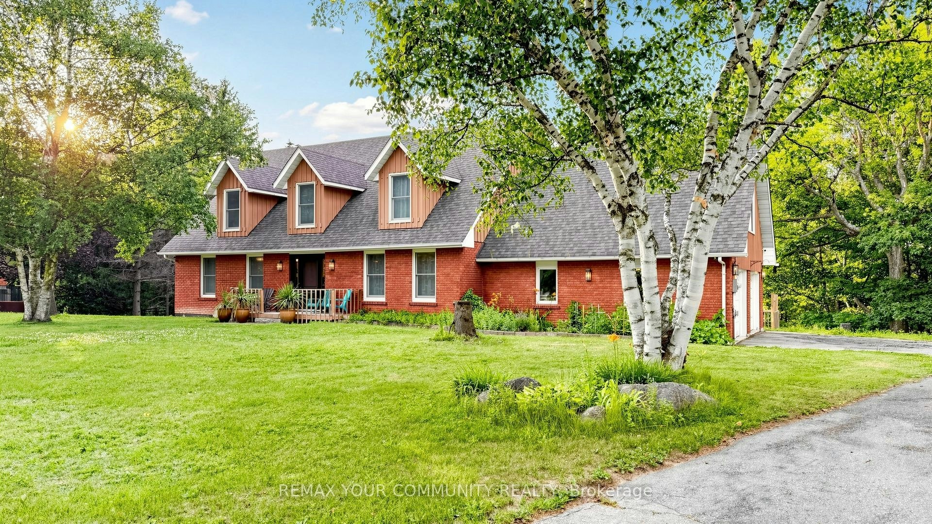 243 Ridge Road, Aurora, ON, L4G 0M3