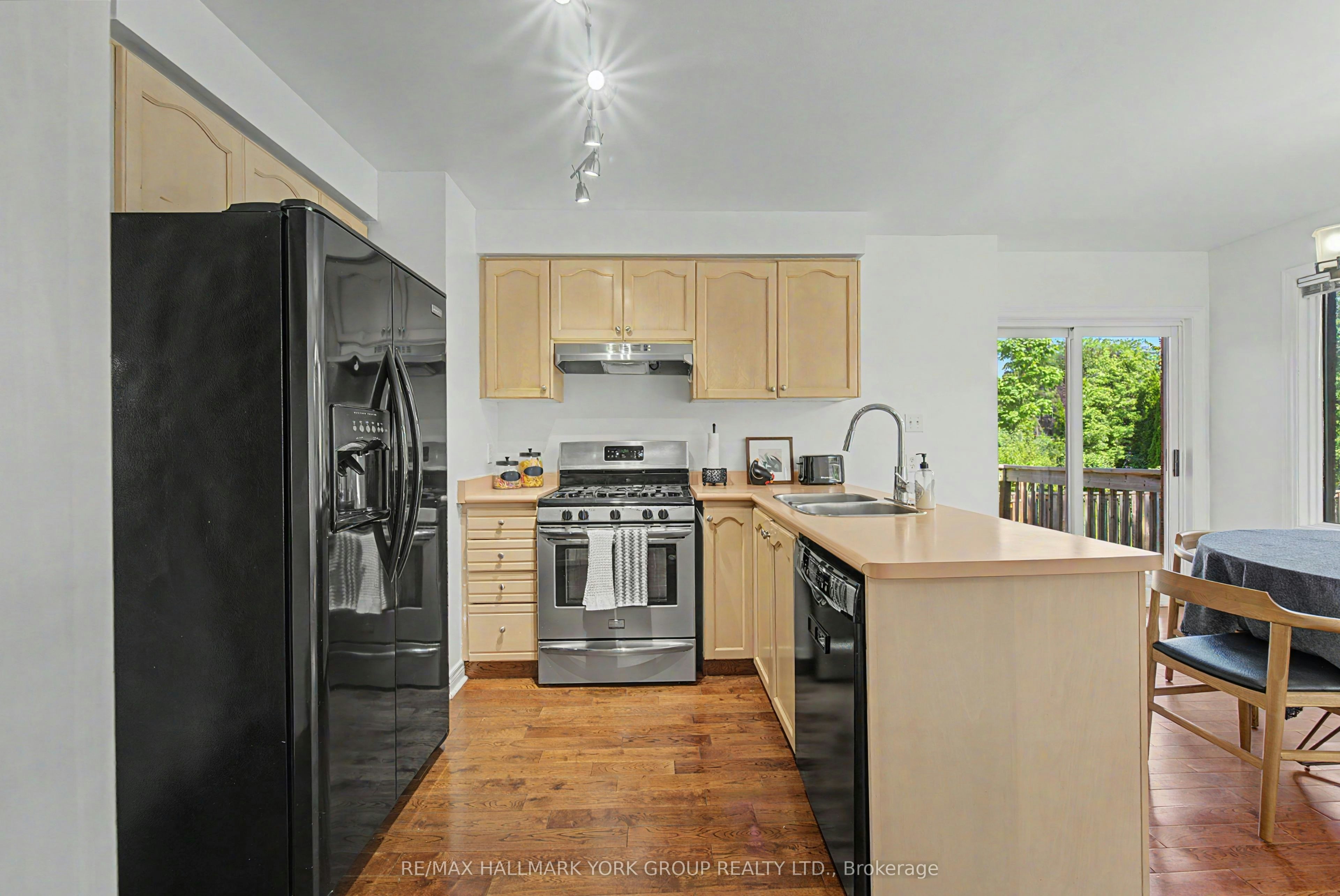 89 Metro Road N, Georgina, ON, L4P 3W9 - 8