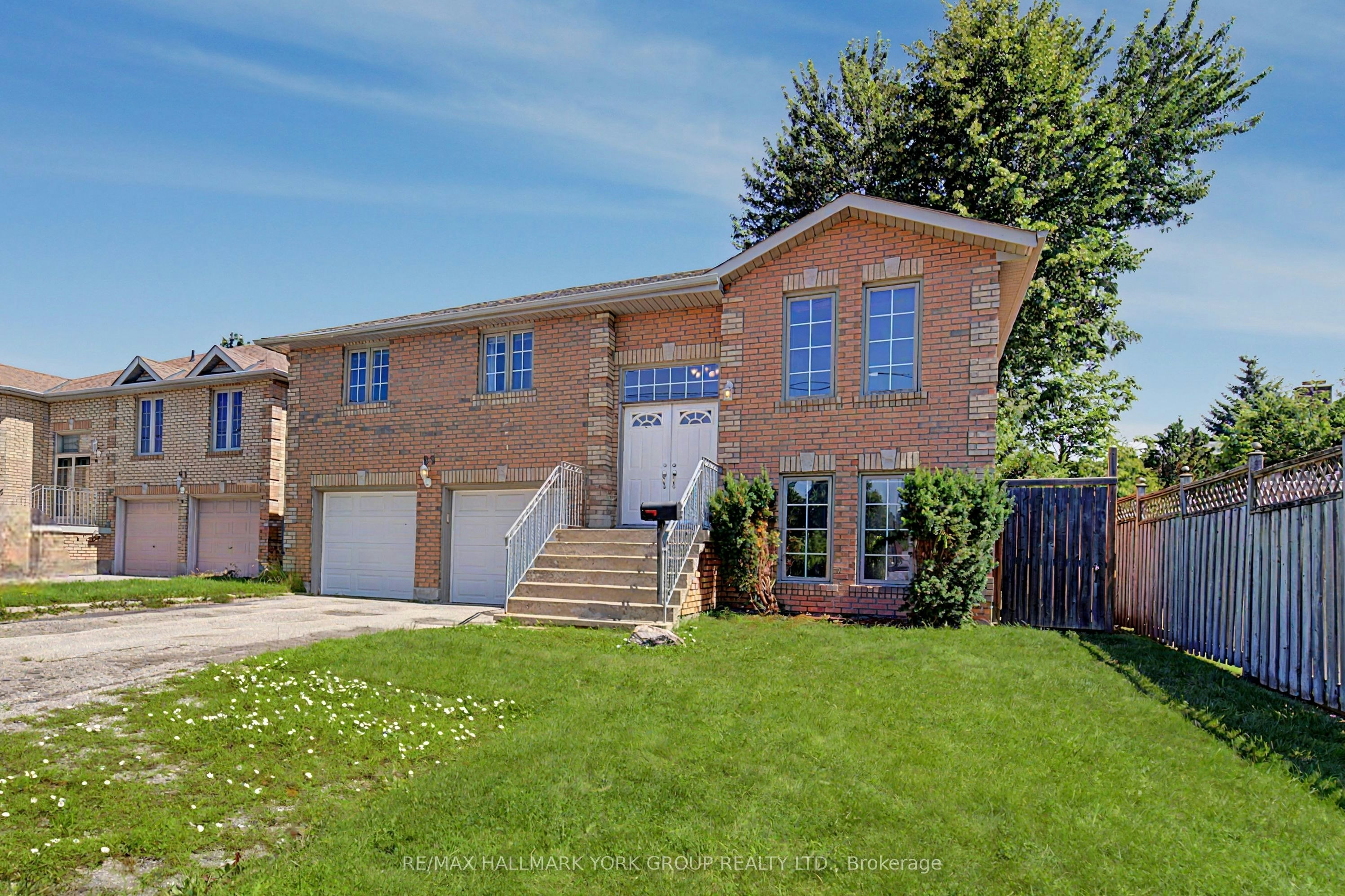 89 Metro Road N, Georgina, ON, L4P 3W9