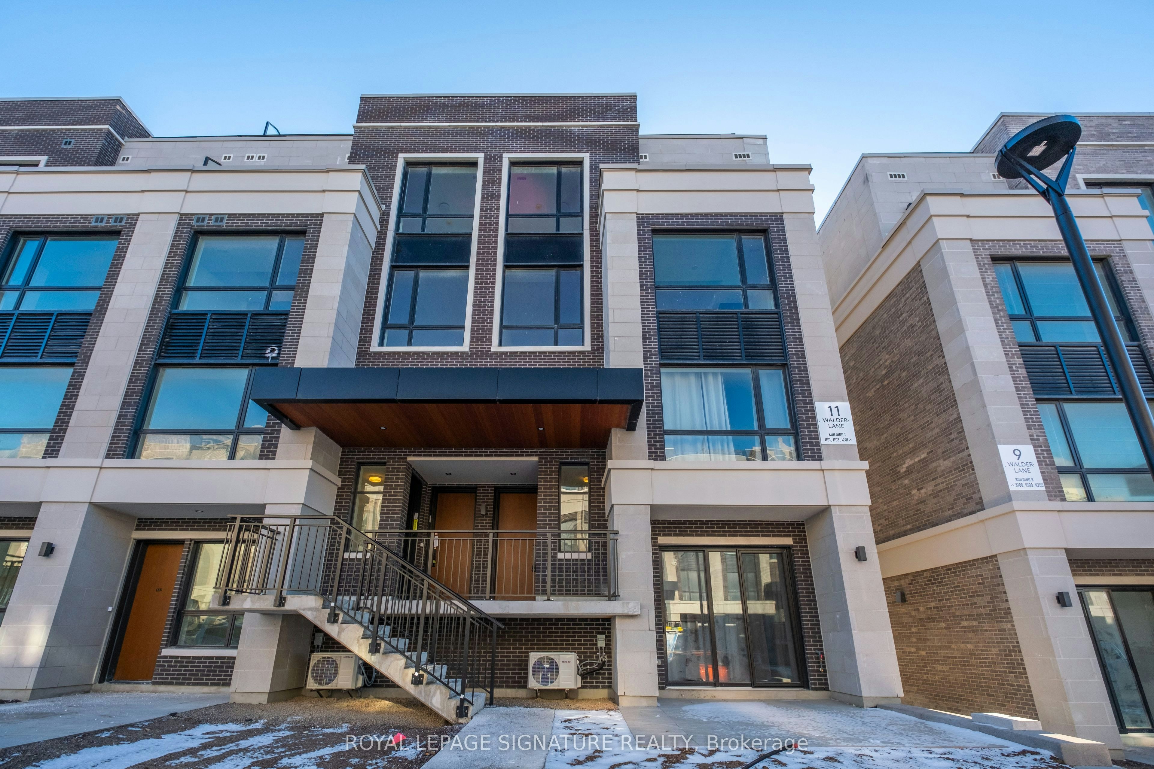 302-11 Walder Lane, Richmond Hill, ON, L4S 0P6