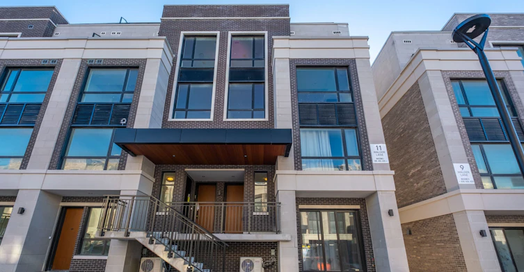 302-11 Walder Lane, Richmond Hill, ON, L4S 0P6