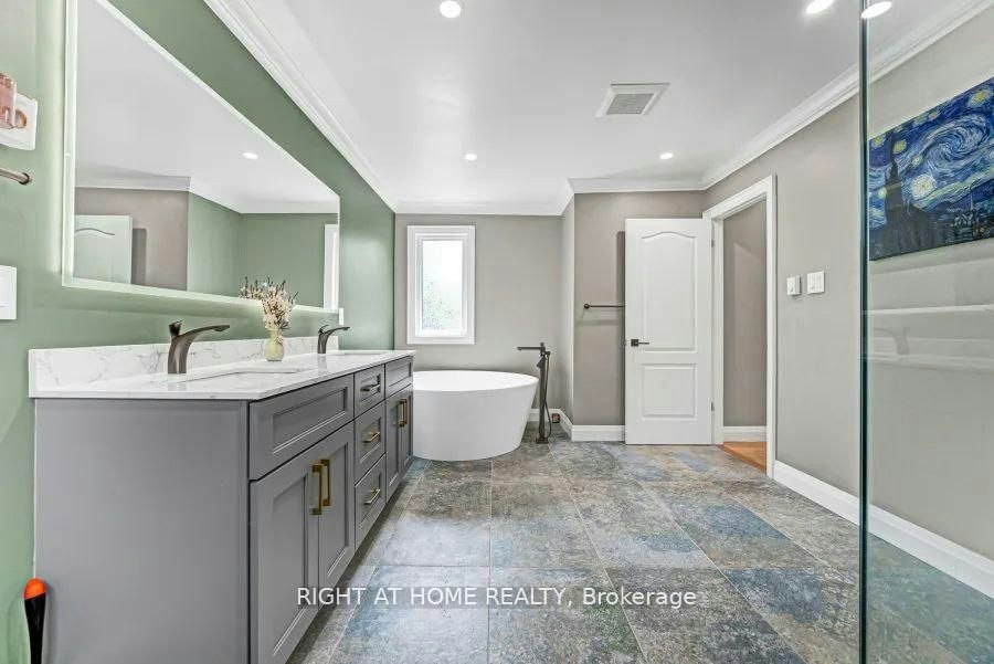 35 Harmony Hill Crescent, Richmond Hill, ON, L4C 8Z2 - 30