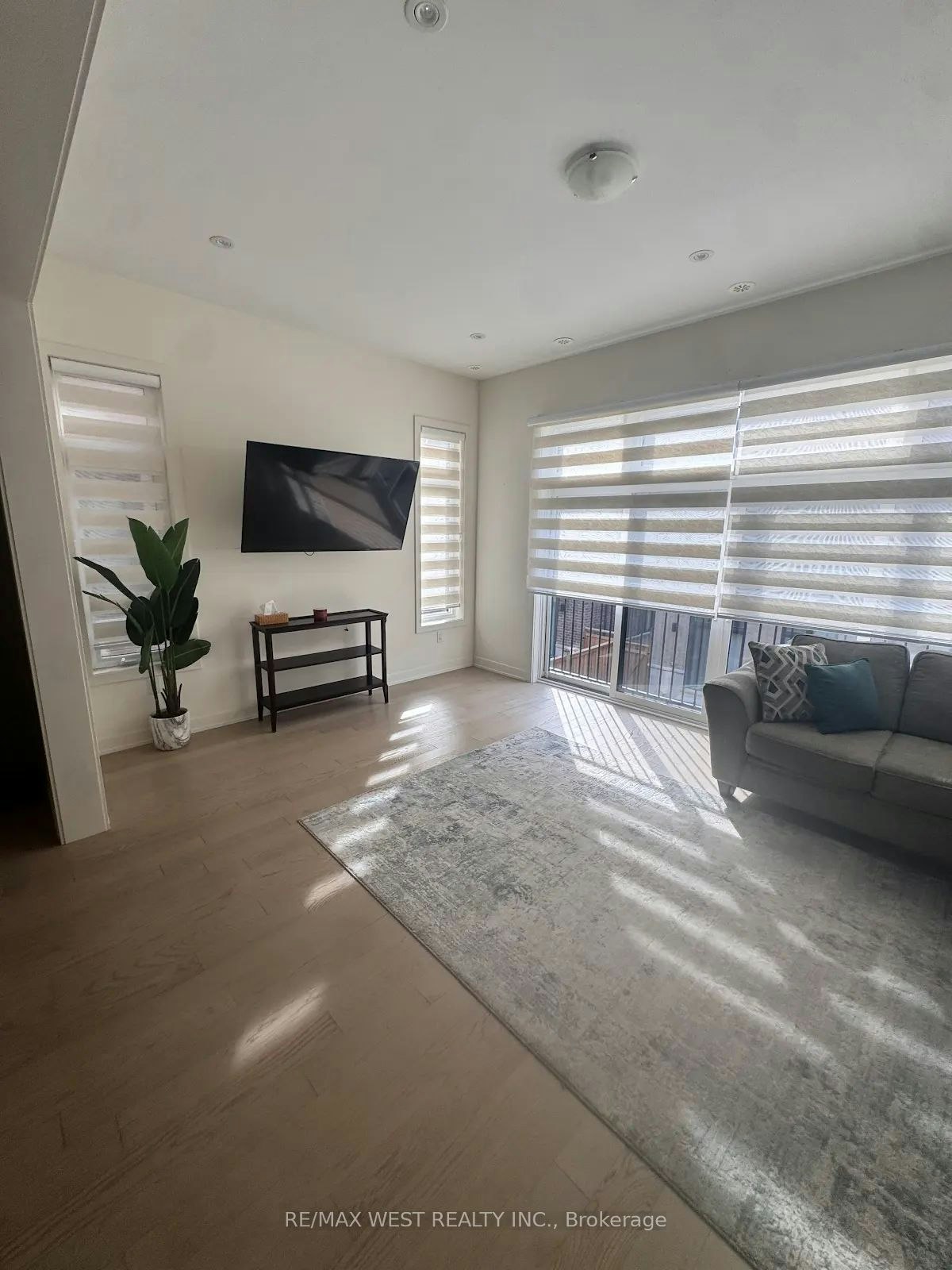 125 Farooq Boulevard, Vaughan, ON, L4H 5G3 - 8