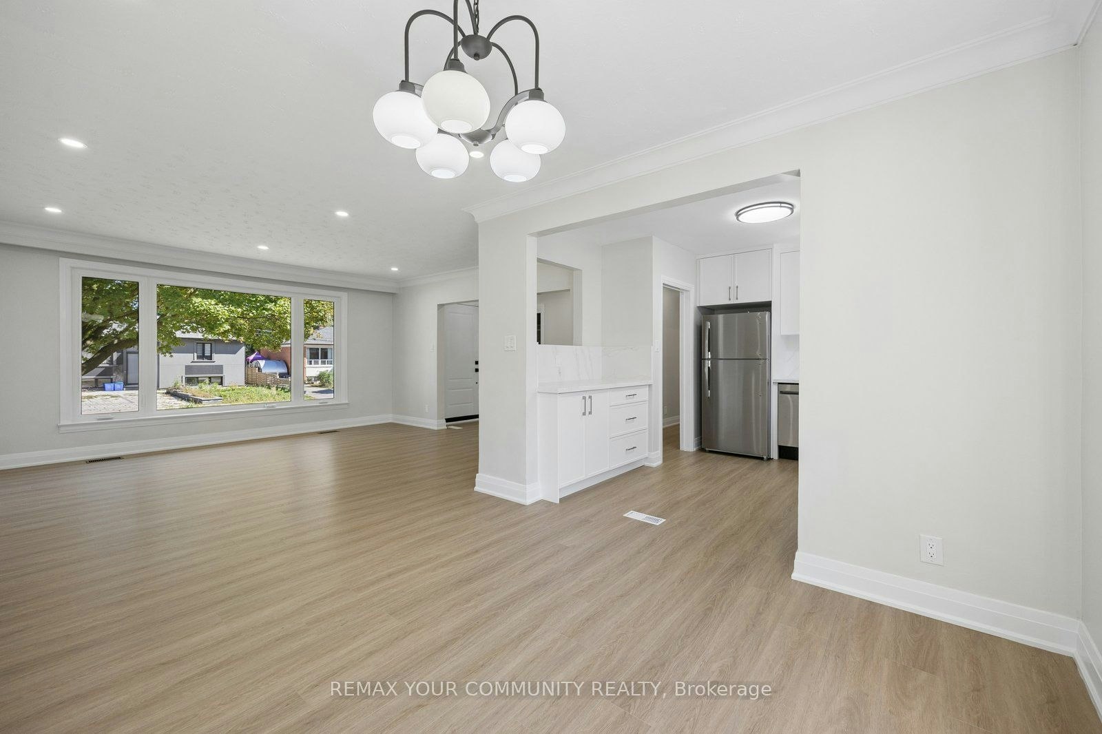 110 Evahill Crescent, Richmond Hill, ON, L4C 4S7 - 3