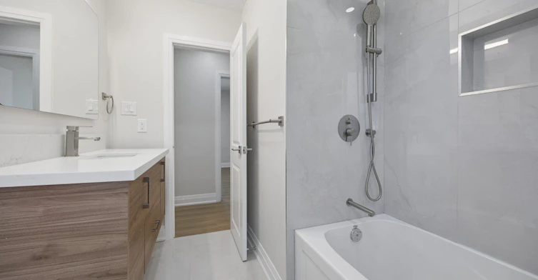 110 Evahill Crescent, Richmond Hill, ON, L4C 4S7 - 11
