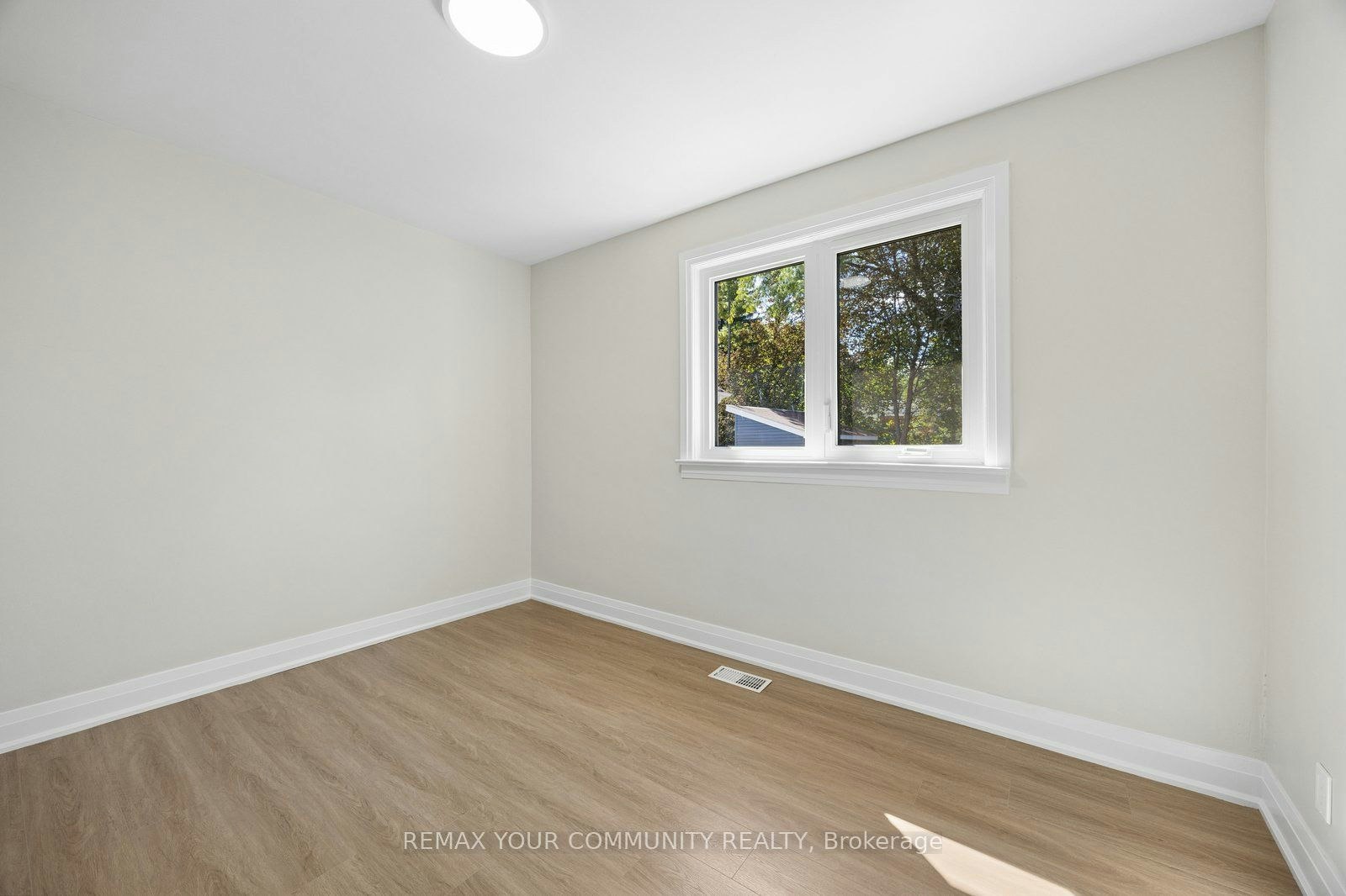 110 Evahill Crescent, Richmond Hill, ON, L4C 4S7 - 10
