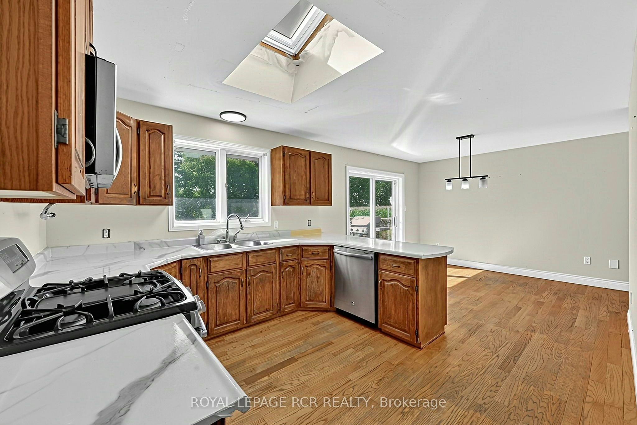 7067 5th Side Road, Essa, ON, L9R 1V2 - 6