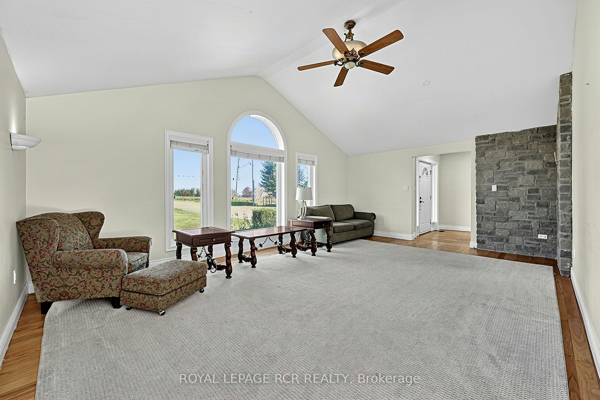 7067 5th Side Road, Essa, ON, L9R 1V2 - 12
