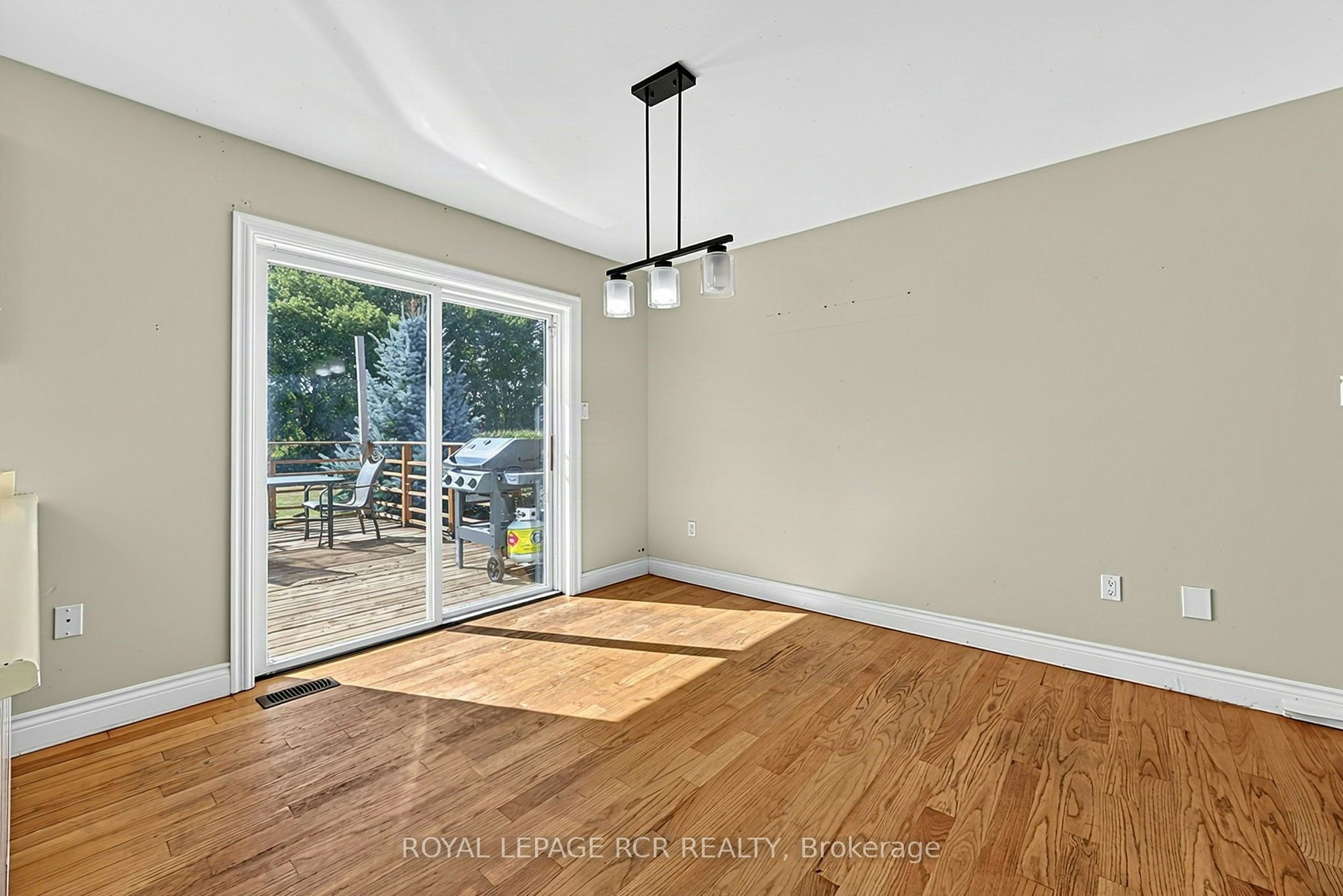 7067 5th Side Road, Essa, ON, L9R 1V2 - 10
