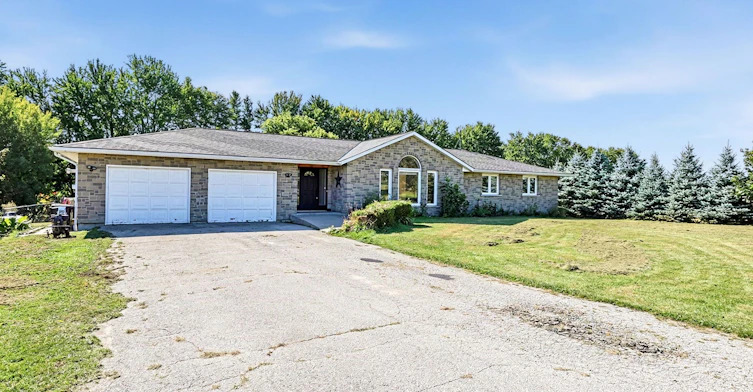 7067 5th Side Road, Essa, ON, L9R 1V2 - 2