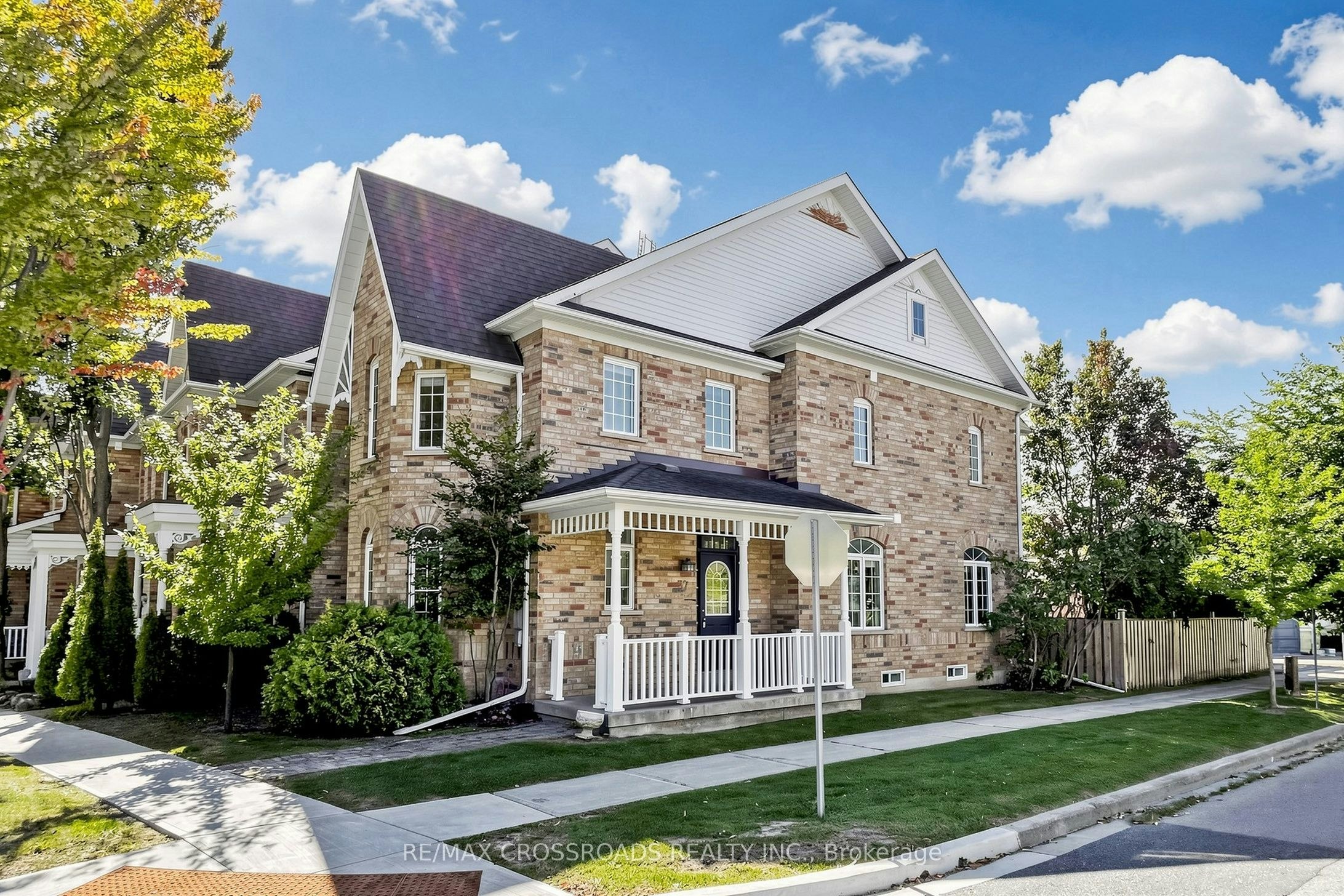37 Queen's Plate Drive, Markham, ON, L6C 2A9