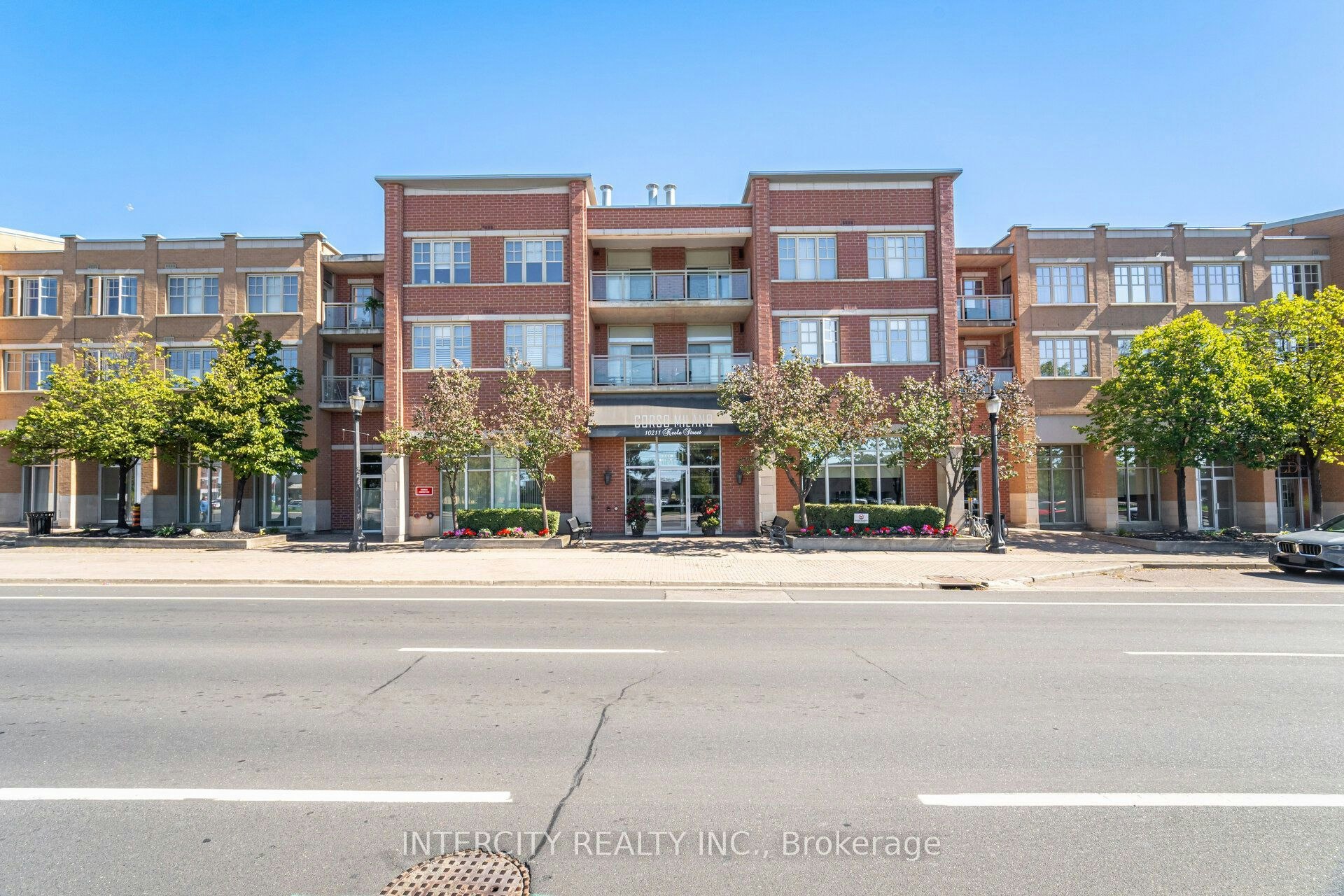 207-10211 Keele Street, Vaughan, ON, L6A 3Y9