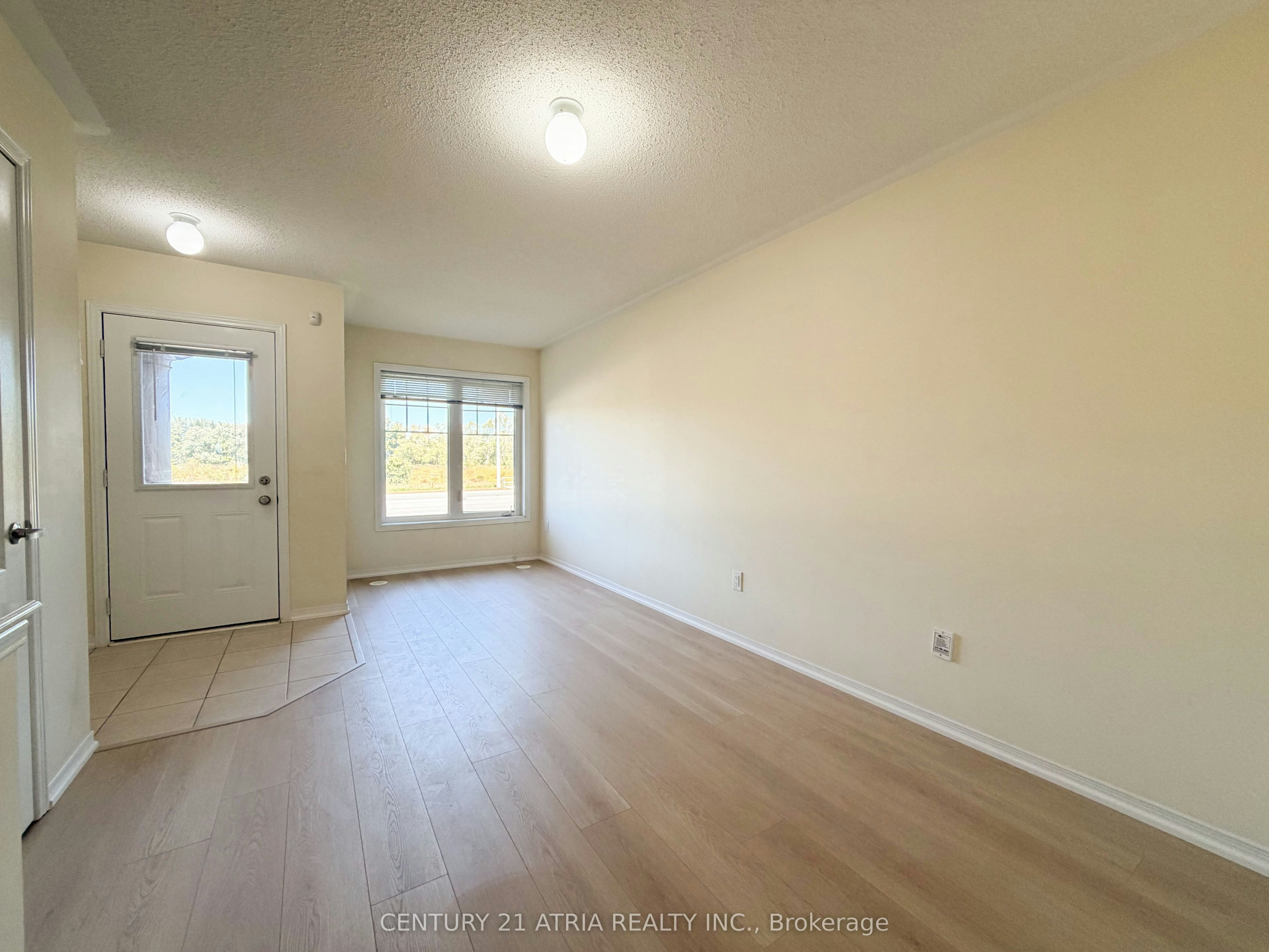 5295 Major Mackenzie Drive E, Markham, ON, L6C 0N3 2