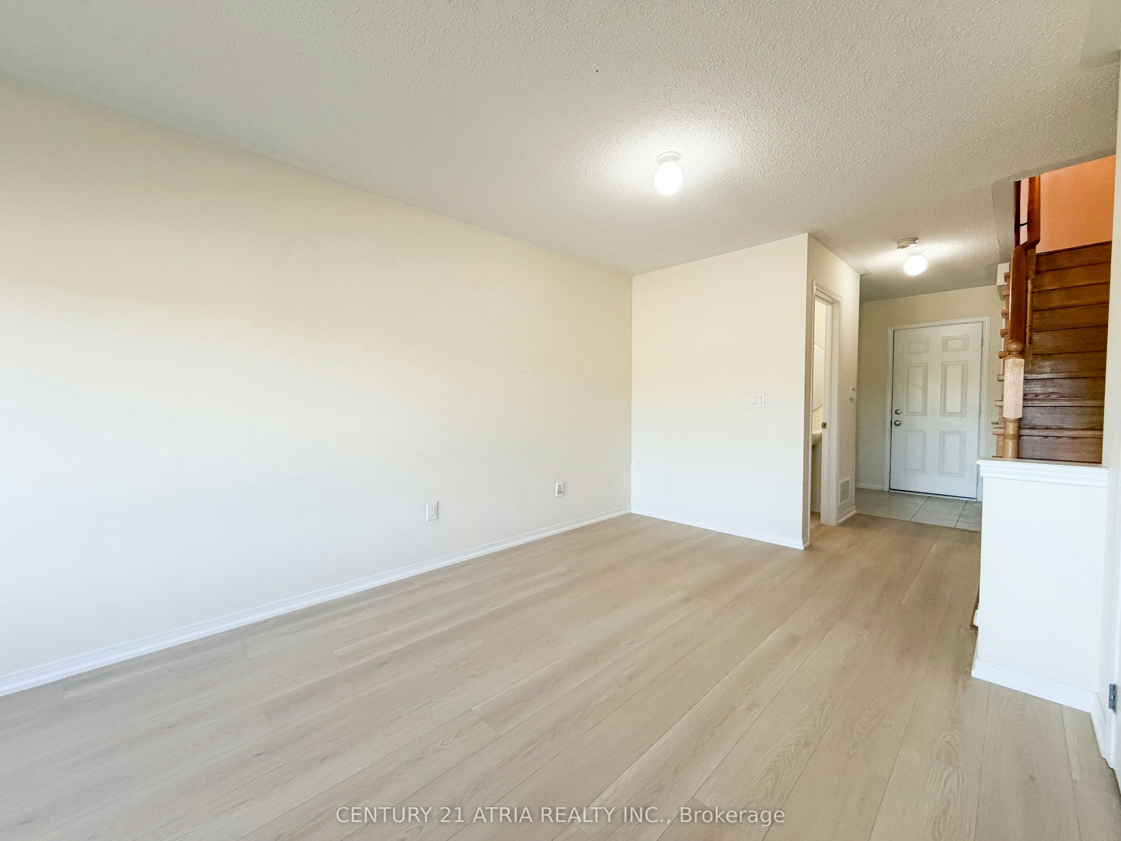 5295 Major Mackenzie Drive E, Markham, ON, L6C 0N3 3
