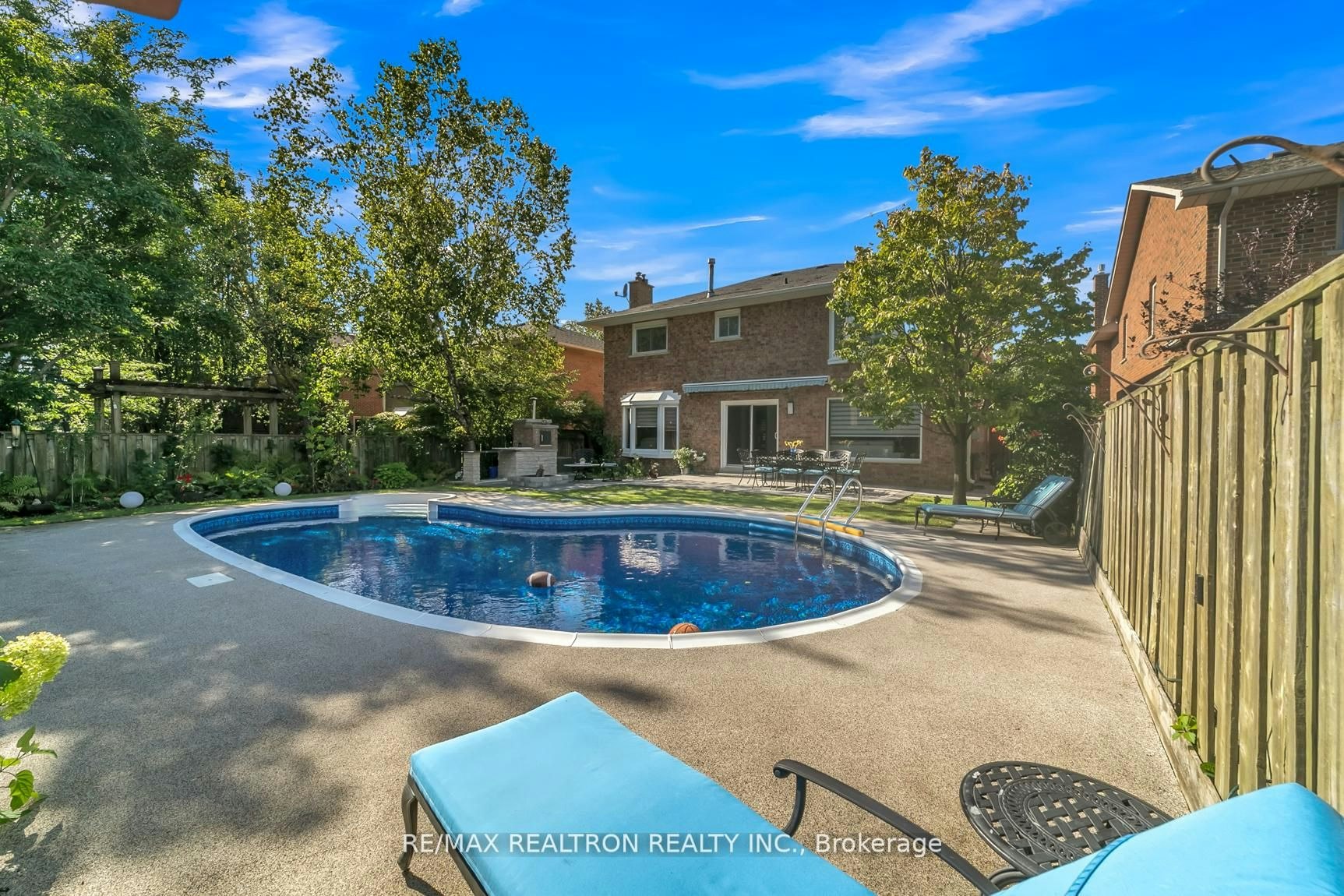 107 Golf Links Drive, Aurora, ON, L4G 3V4 - 36