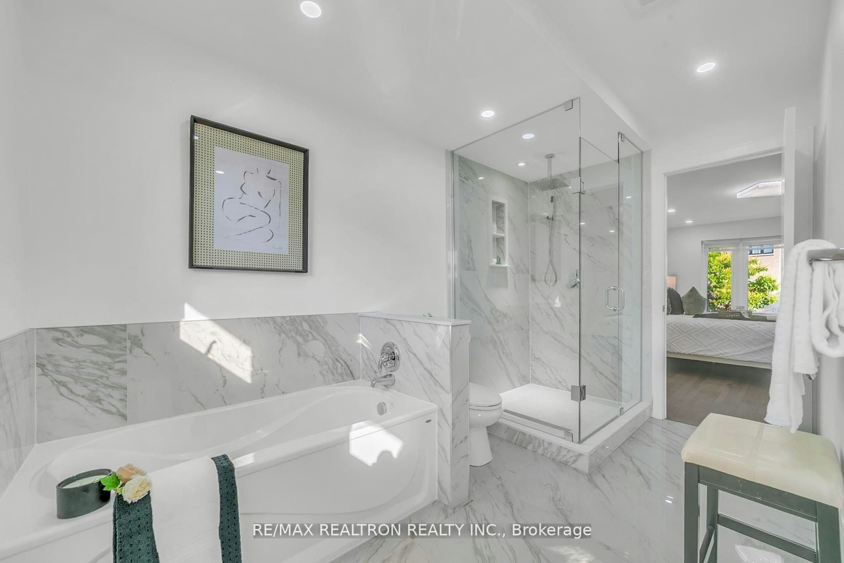107 Golf Links Drive, Aurora, ON, L4G 3V4 - 29
